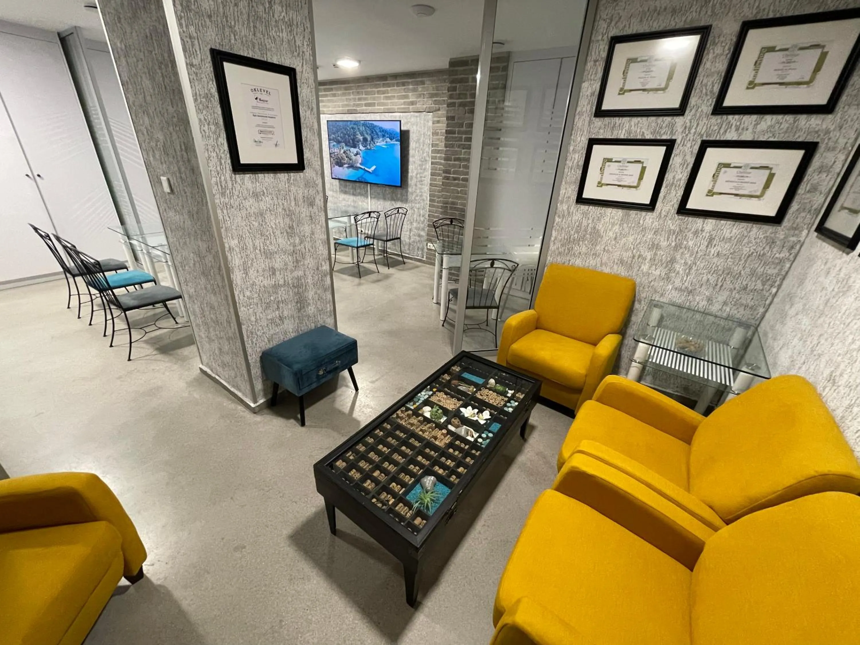 Restaurant/places to eat in Smart Hotel Budapest