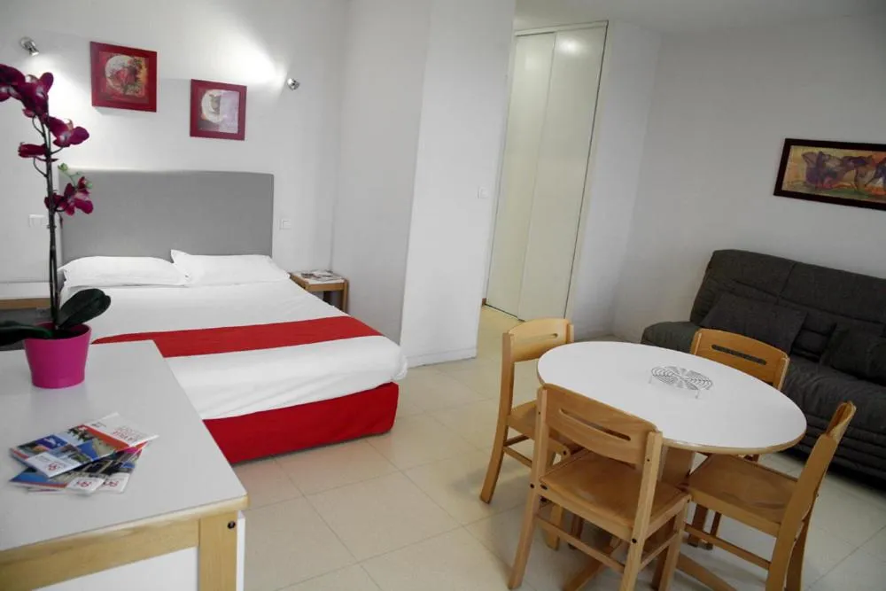 Bed in Résidences Guerlin