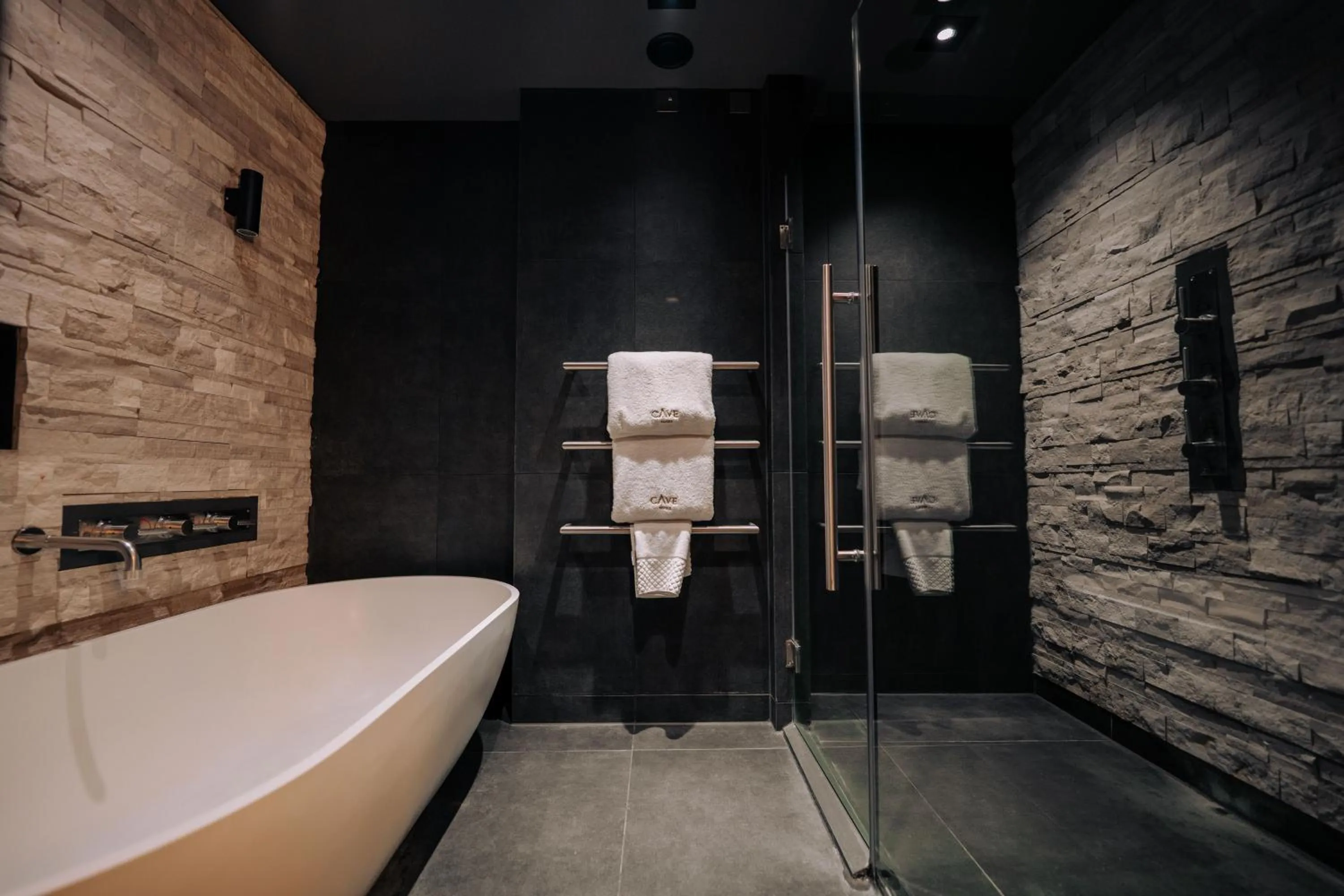 Bathroom in Cave Hotel & Golf Resort