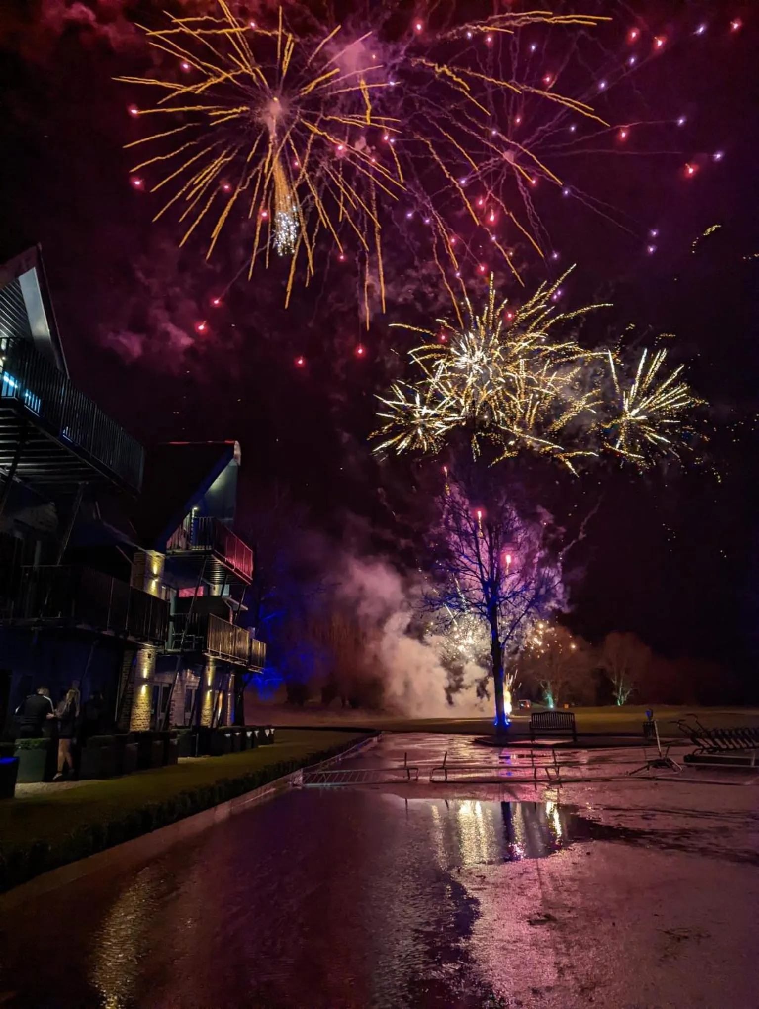 Night in Cave Hotel & Golf Resort