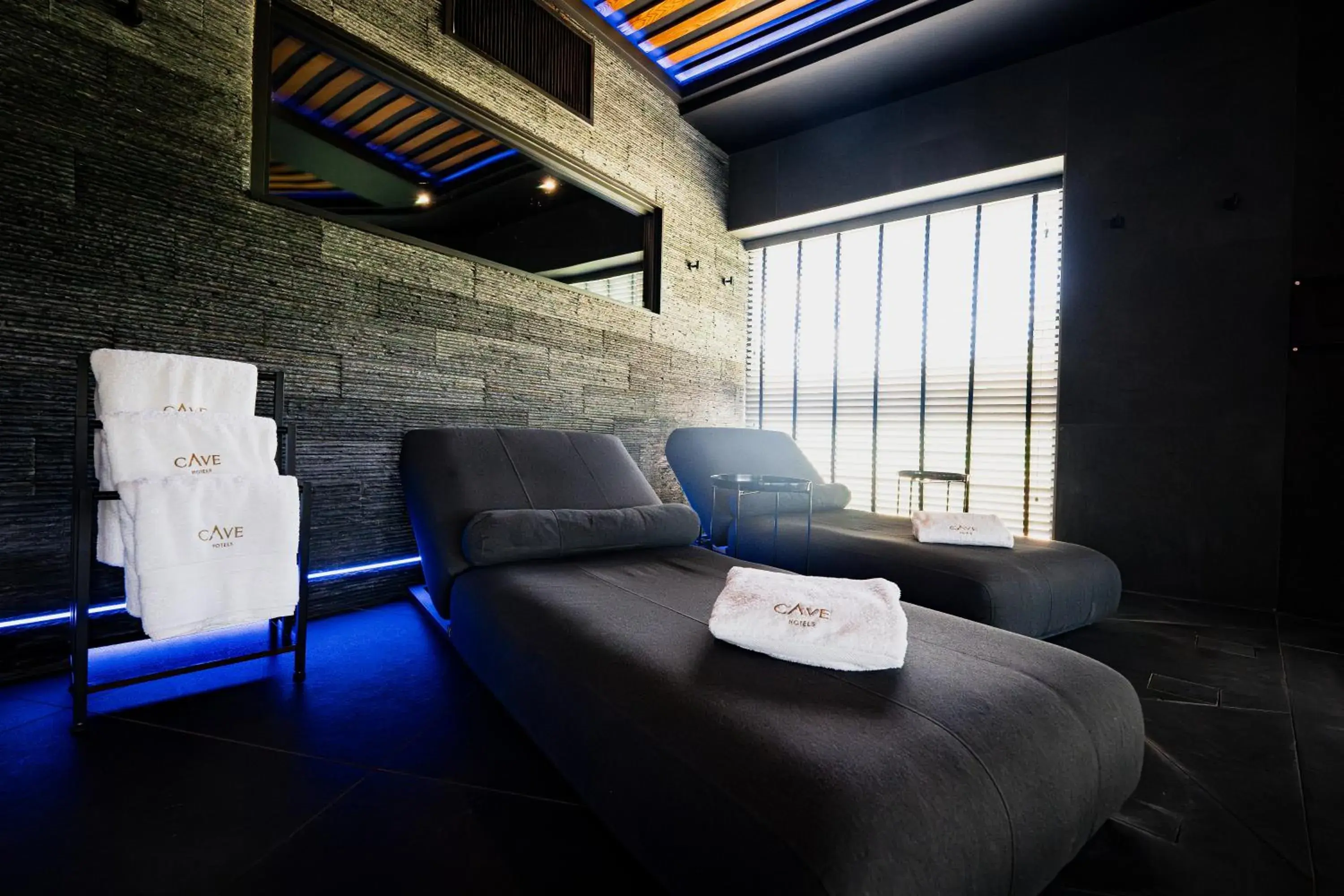 Swimming pool in Cave Hotel & Golf Resort Swimming pool in Cave Hotel & Golf Resort