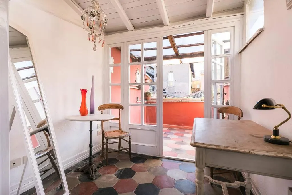 Scala Lovely Terrace Apartment