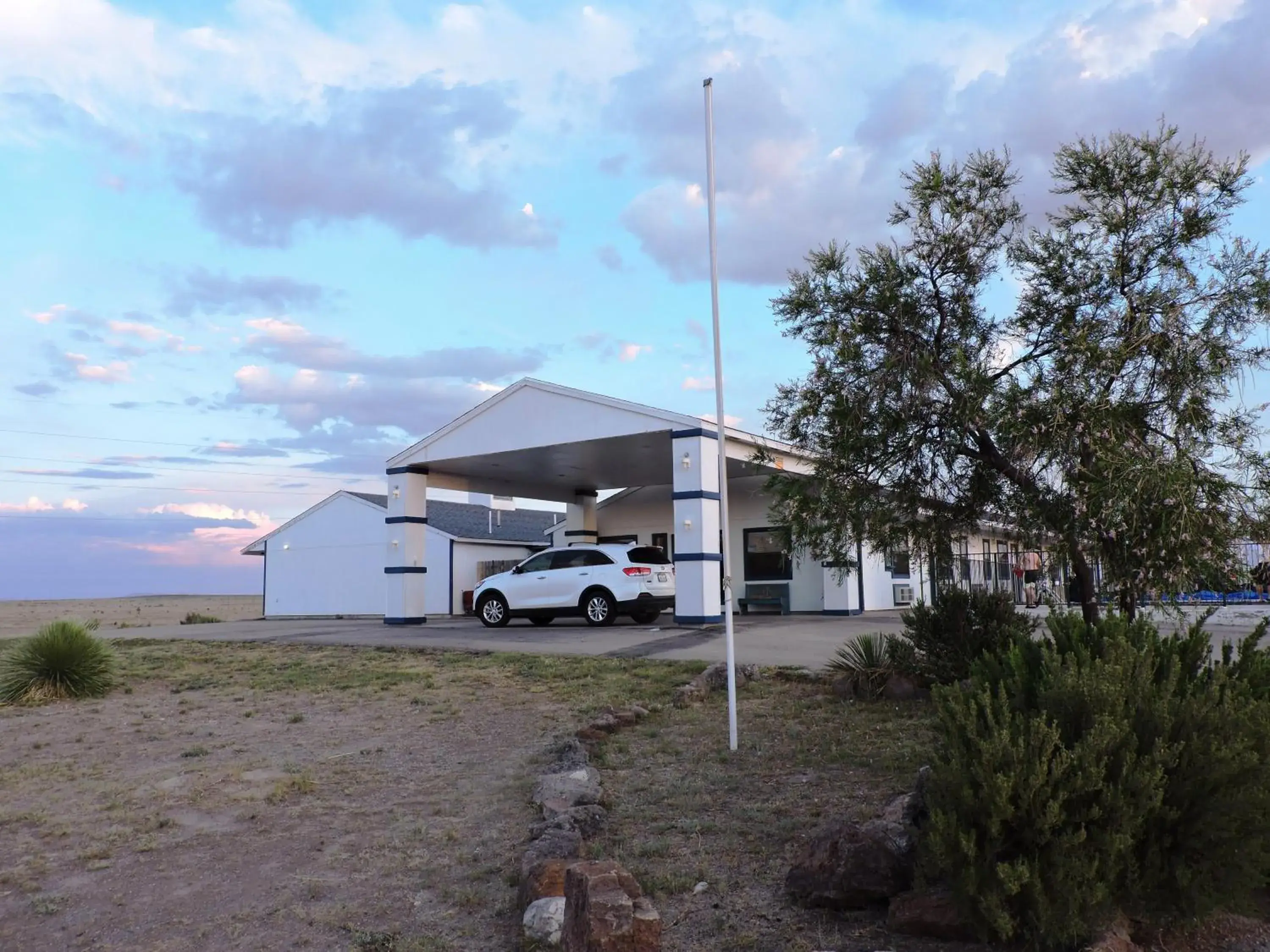 Facade/entrance in Riata Inn - Marfa Facade/entrance in Riata Inn - Marfa