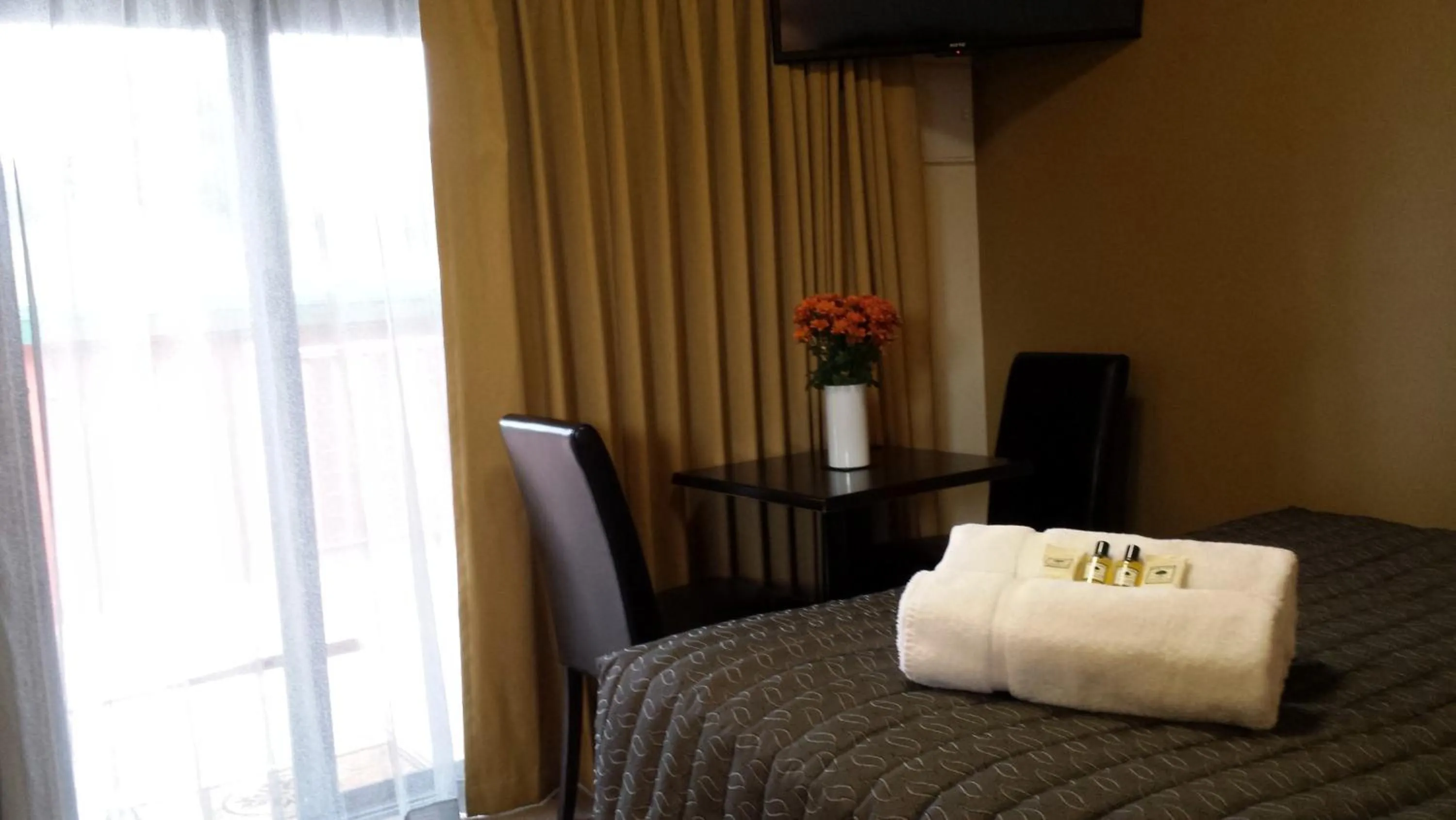 Bedroom, Bed in Daylesford Motor Inn Vic Pty Ltd