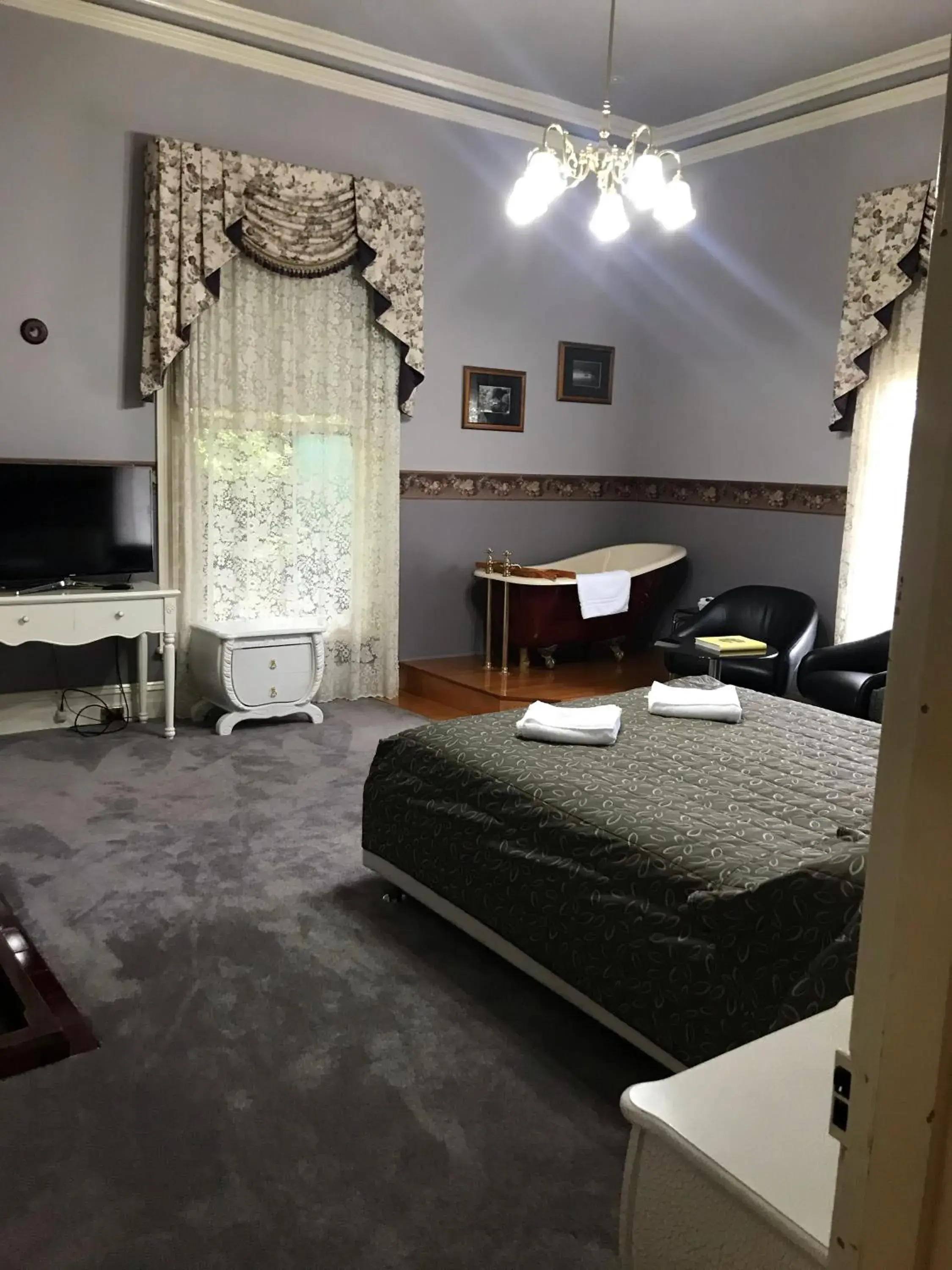 Bed in Daylesford Motor Inn Vic Pty Ltd Bed in Daylesford Motor Inn Vic Pty Ltd