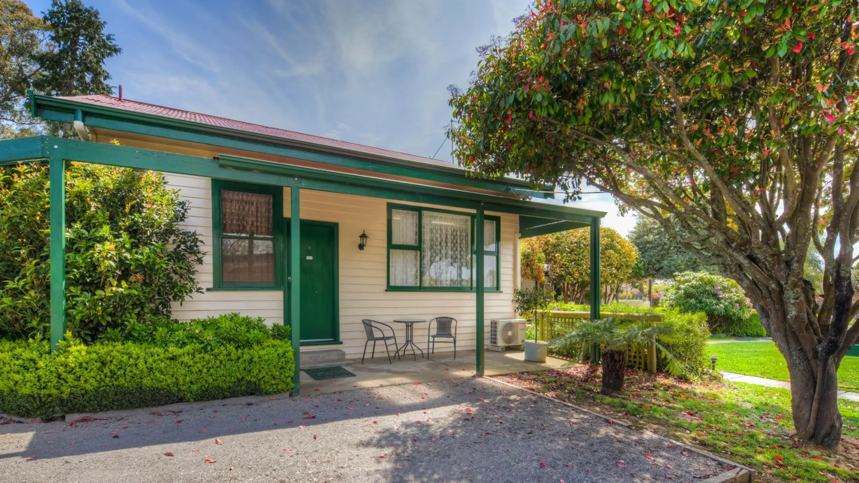Facade/entrance in Daylesford Motor Inn Vic Pty Ltd Facade/entrance in Daylesford Motor Inn Vic Pty Ltd
