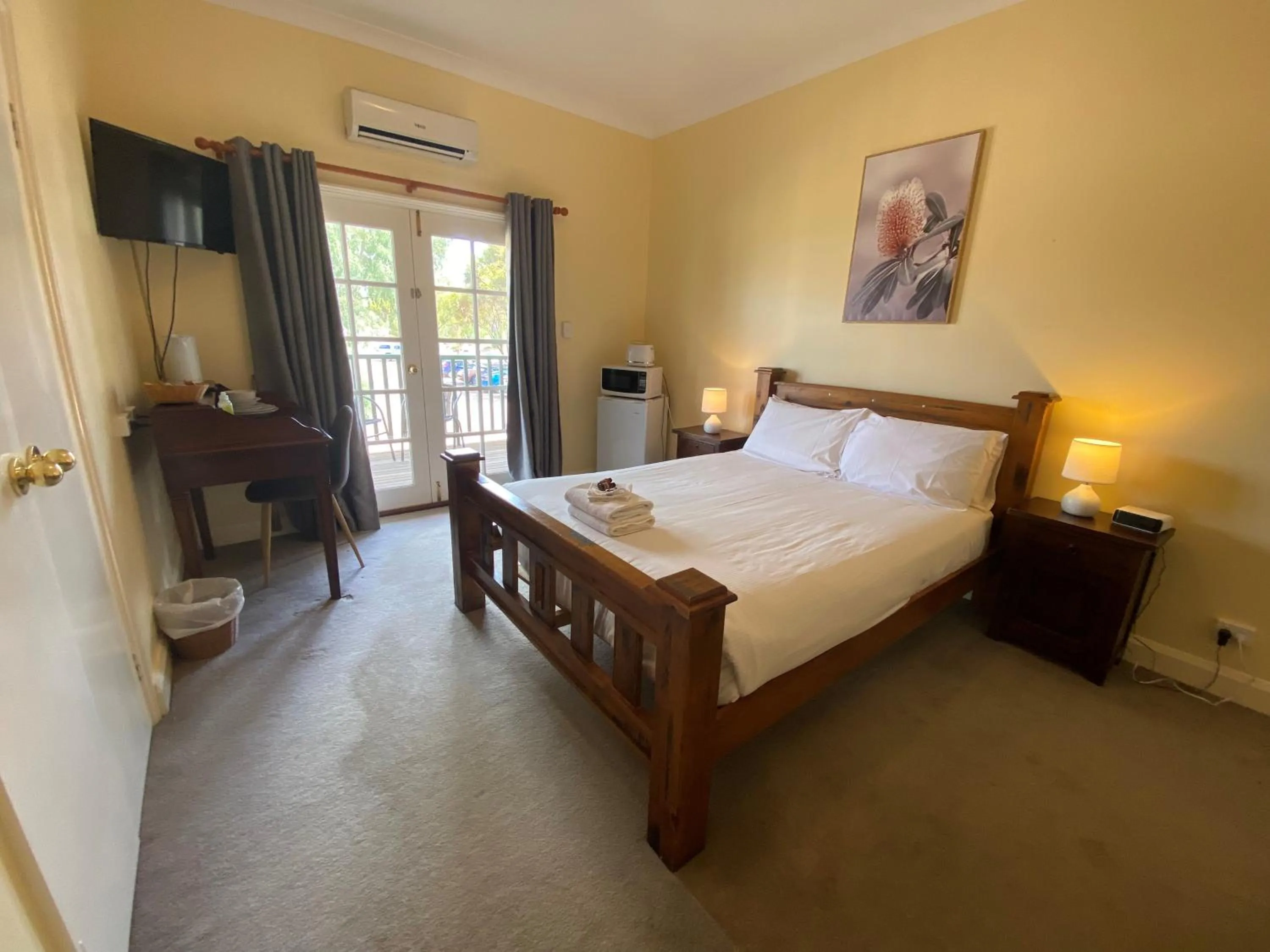 Bed in Settlers House York