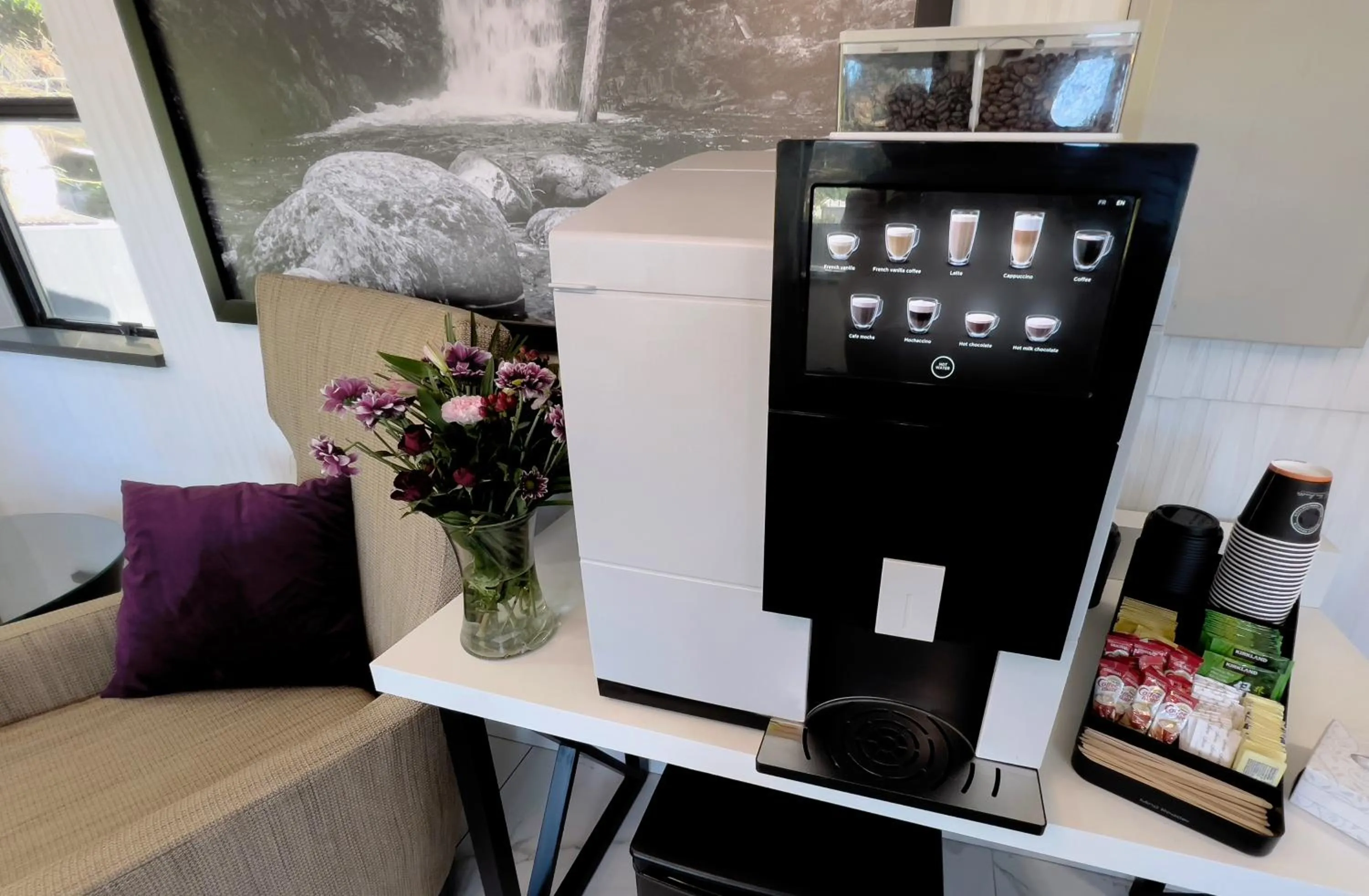Coffee/tea facilities in Oceanside Villas