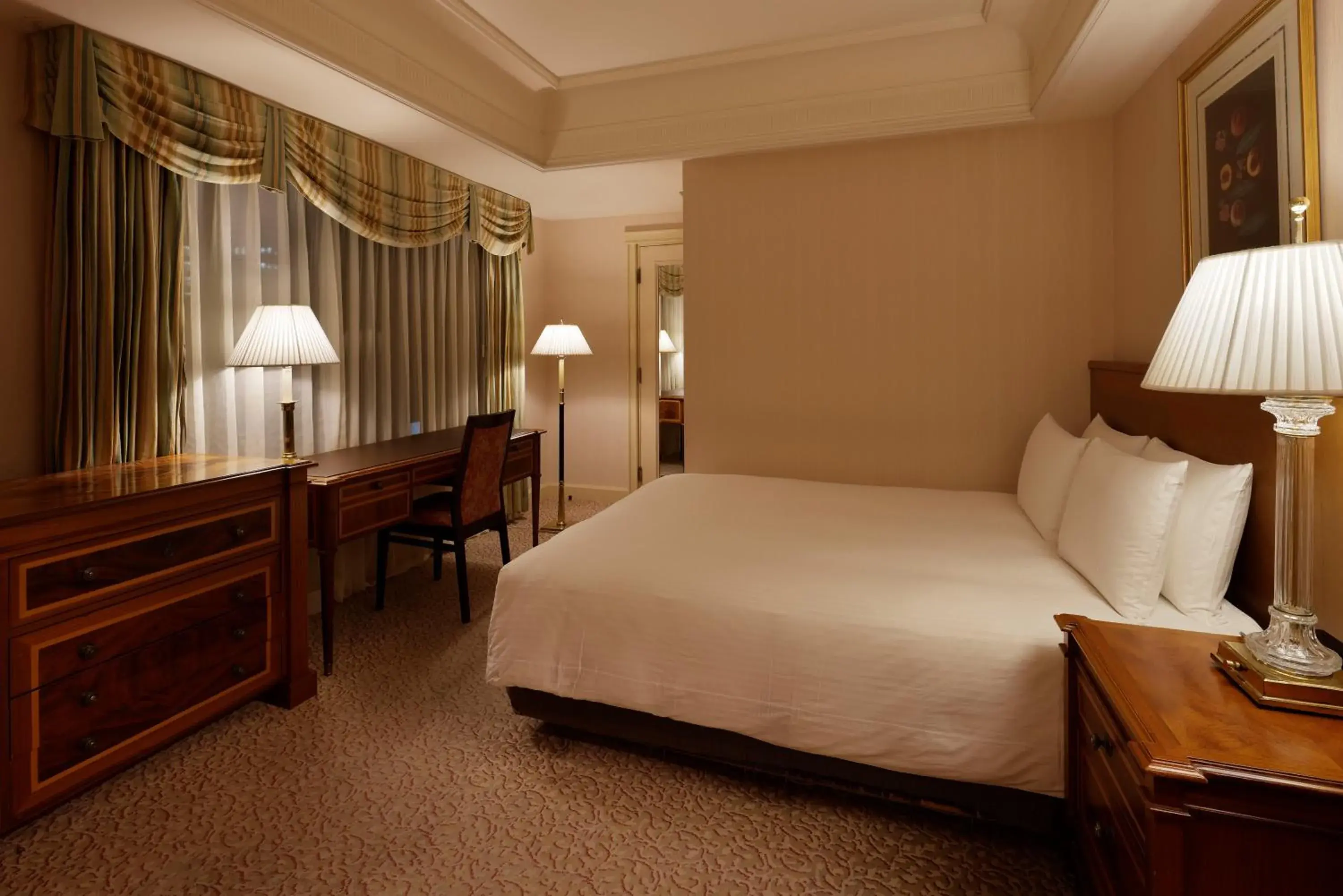 Standard Double Room - Non-Smoking in Rihga Royal Hotel Tokyo Standard Double Room - Non-Smoking in Rihga Royal Hotel Tokyo