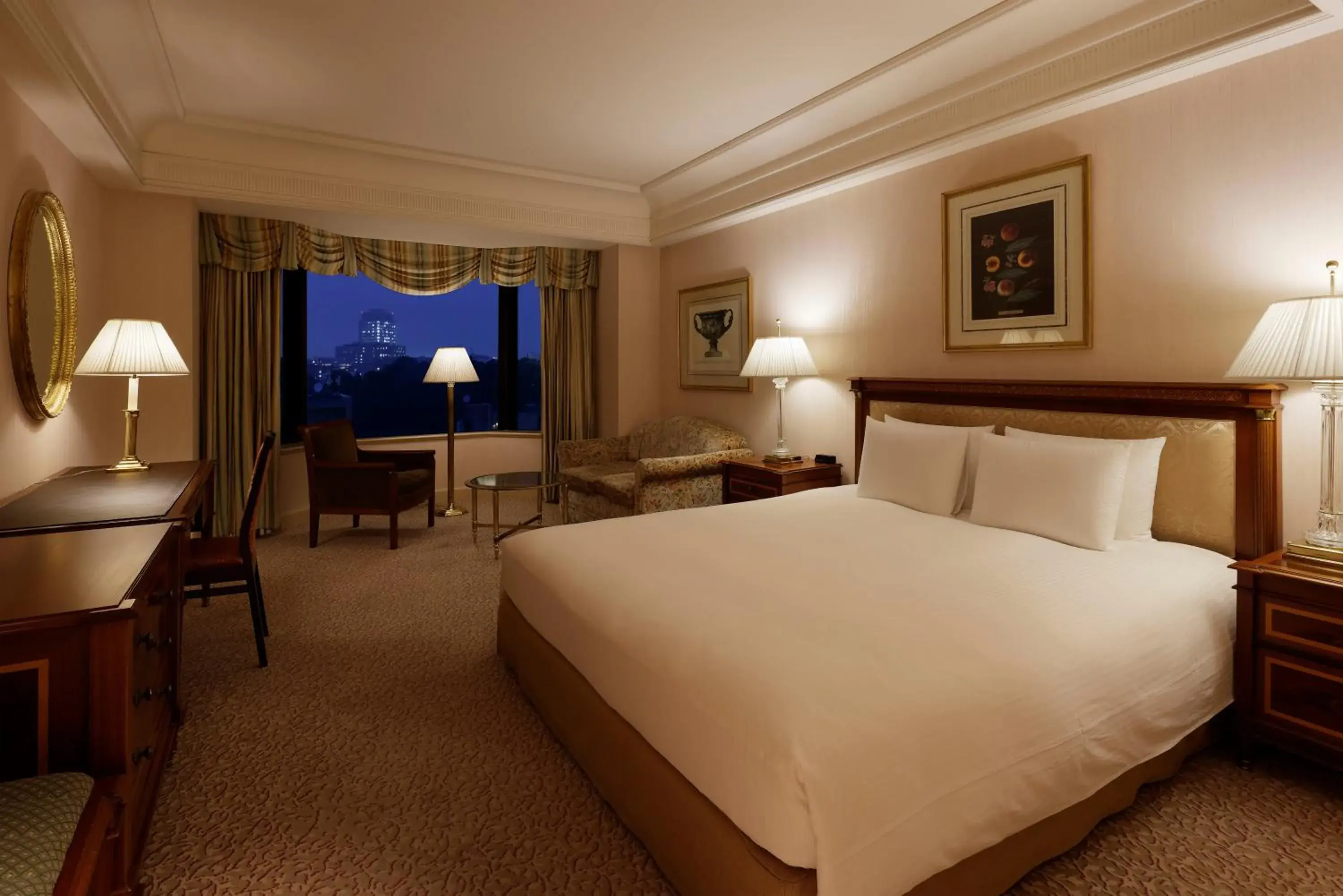 Luxury Double Room - Non-Smoking in Rihga Royal Hotel Tokyo Luxury Double Room - Non-Smoking in Rihga Royal Hotel Tokyo