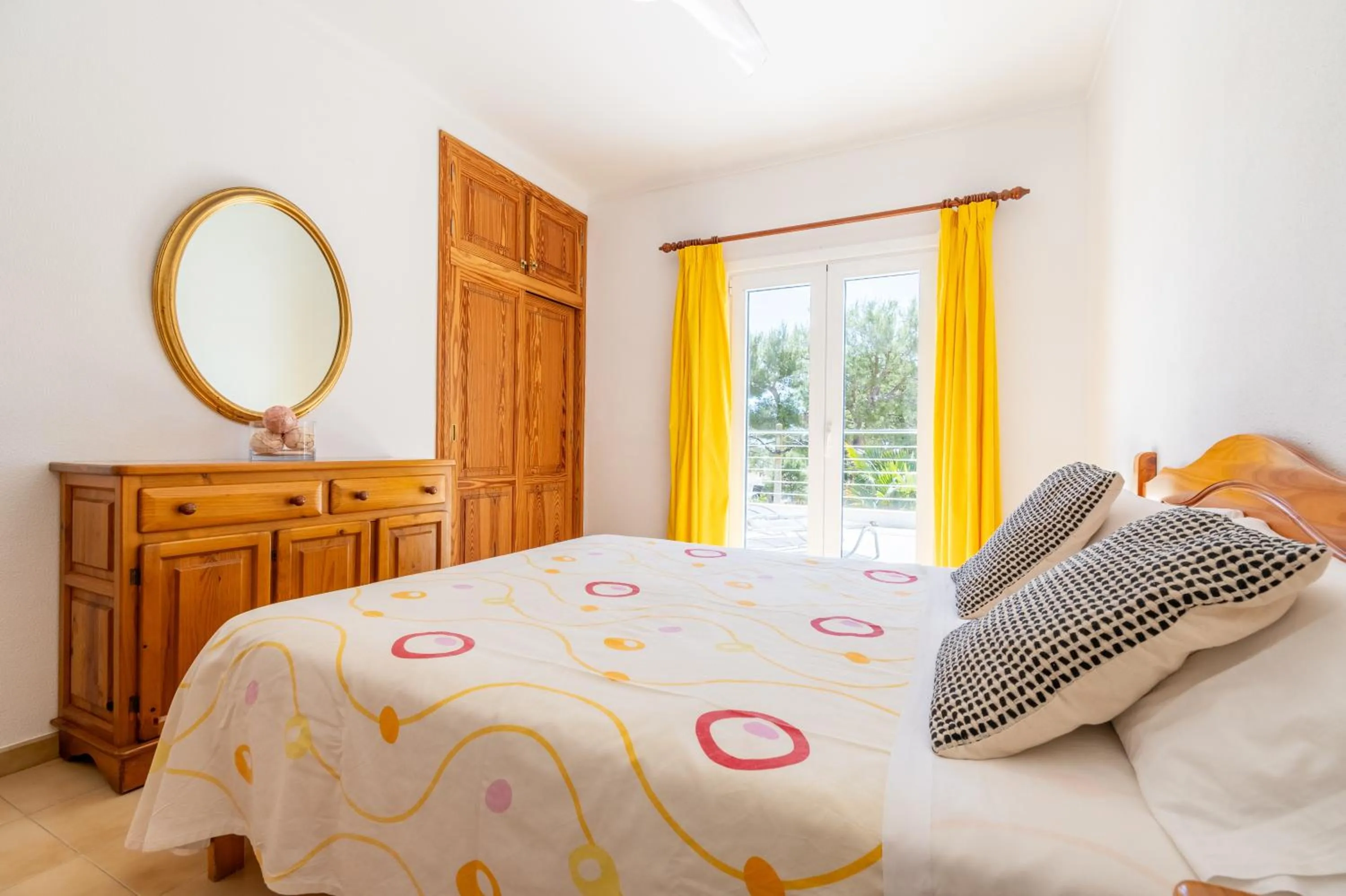 Living room, Bed in Apartamento Minerva