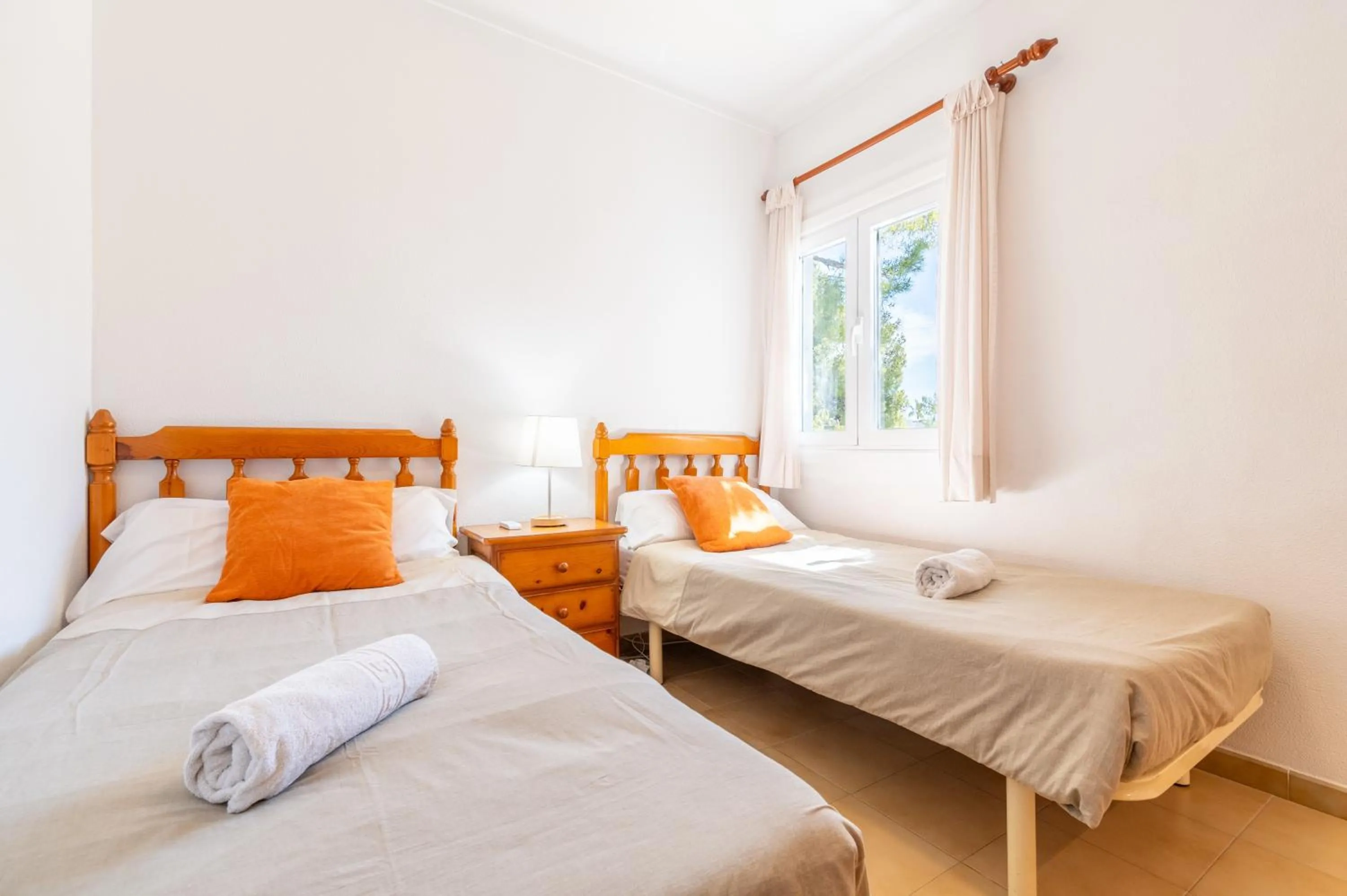 Property building, Bed in Apartamento Minerva