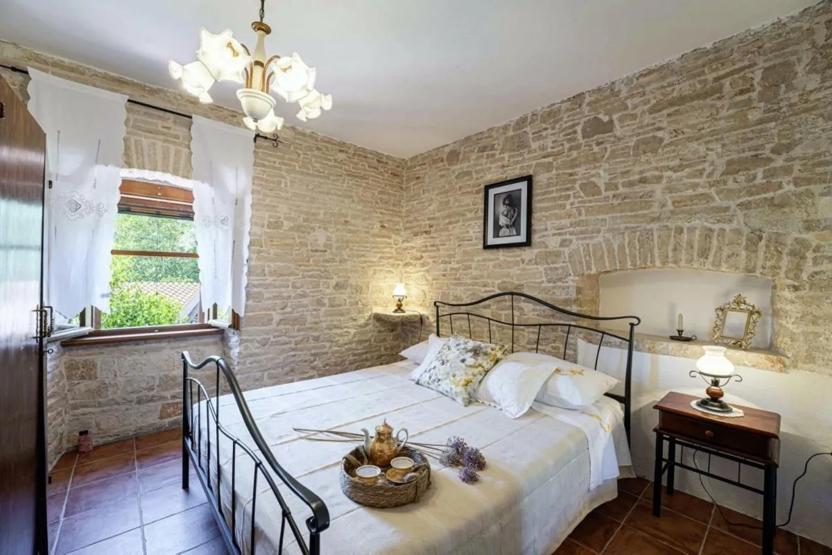 Bed in Luca in Glavani (Haus für 6 Personen)