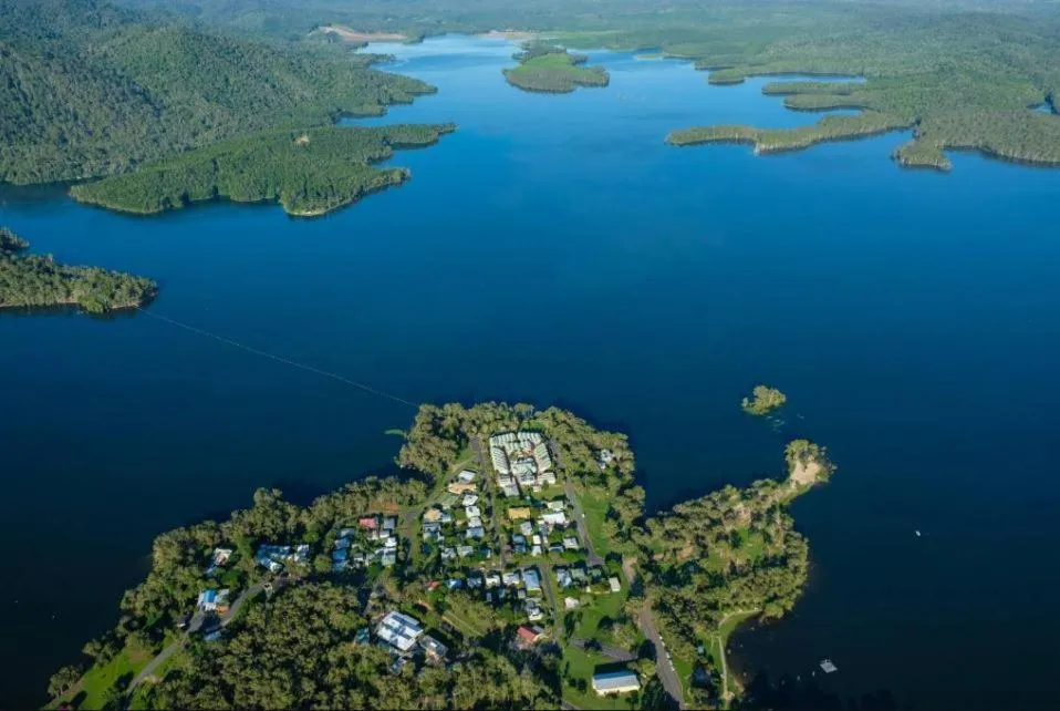 Tinaroo Lake Resort