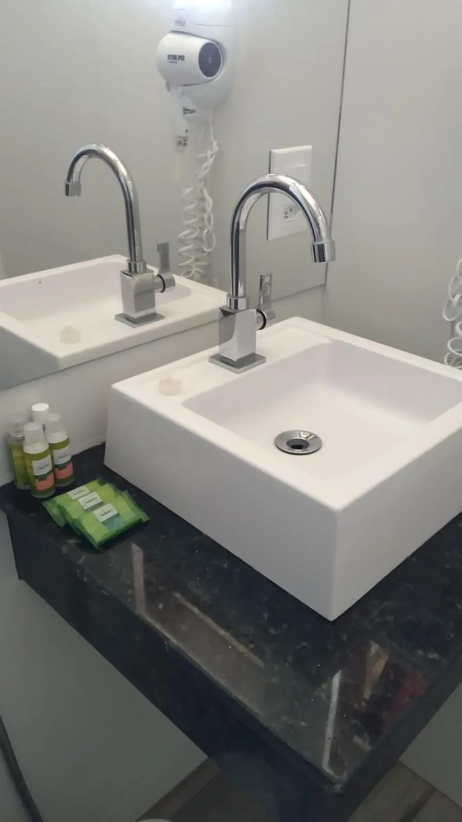 Bathroom in Pousada Vila do Sol