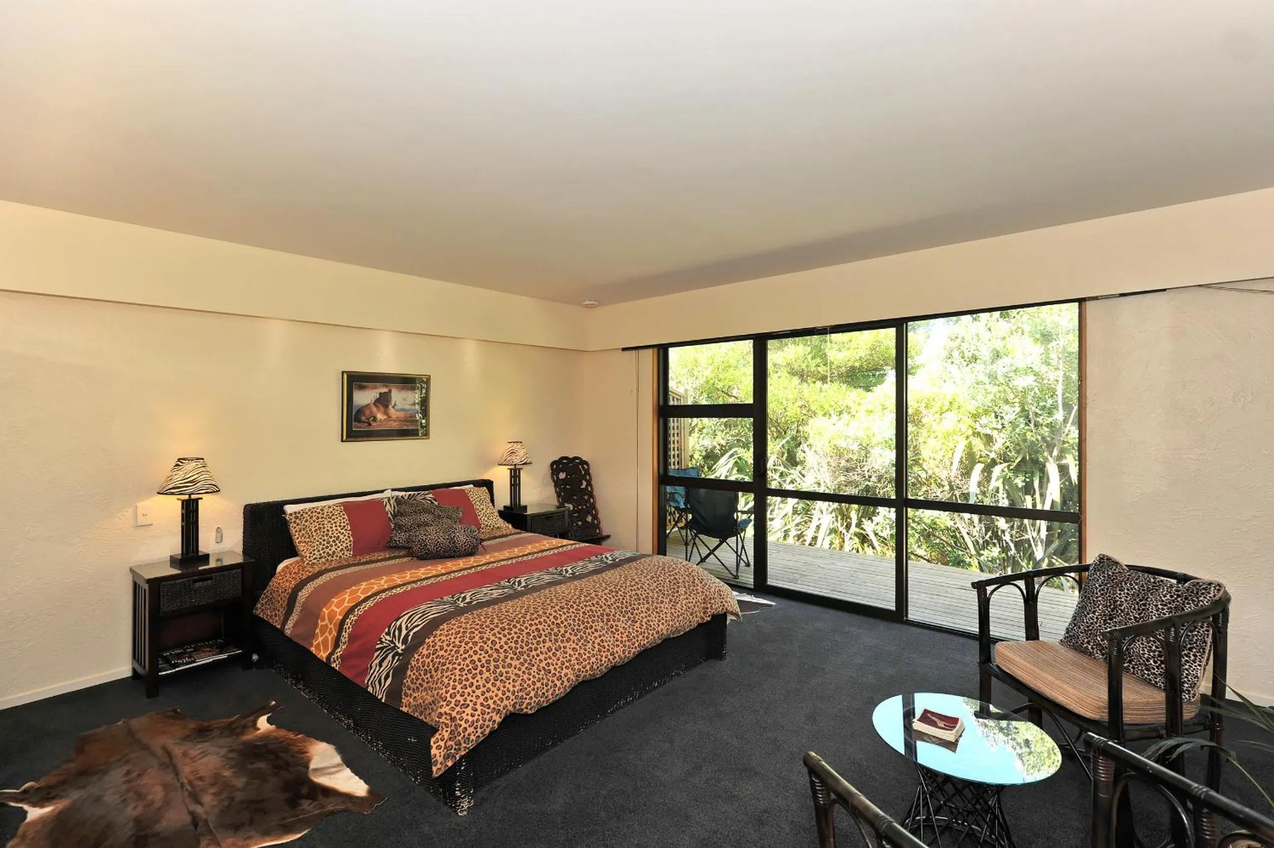 Bedroom in Twin Waters Lodge