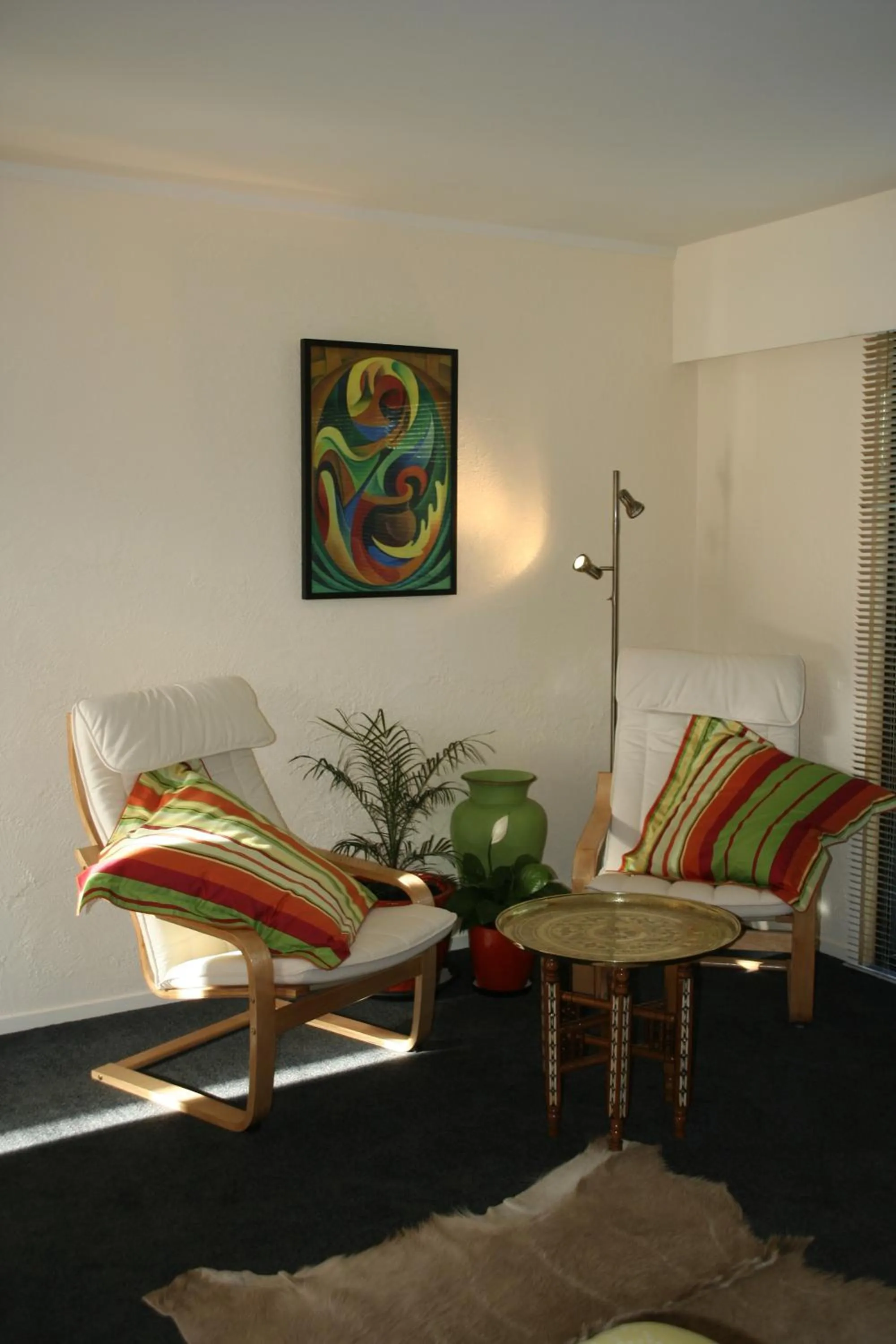 Seating area in Twin Waters Lodge