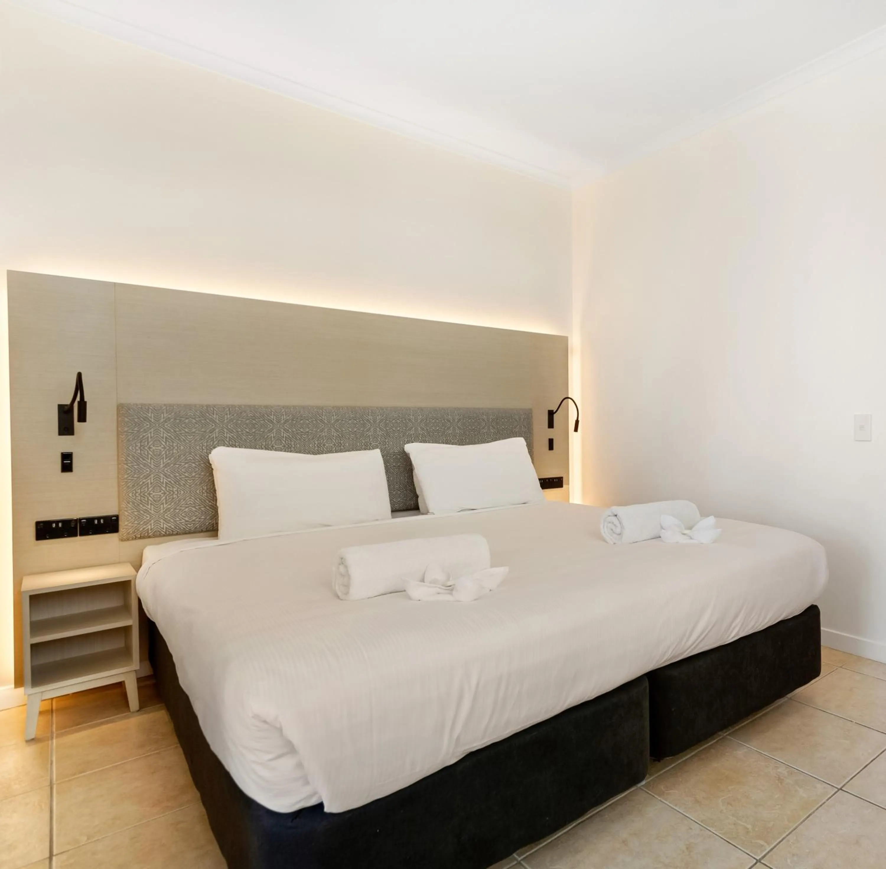 Bed in Waiheke Island Resort Conference & Accomodation Centre