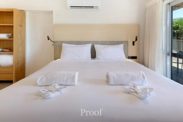 Bed in Waiheke Island Resort Conference & Accomodation Centre