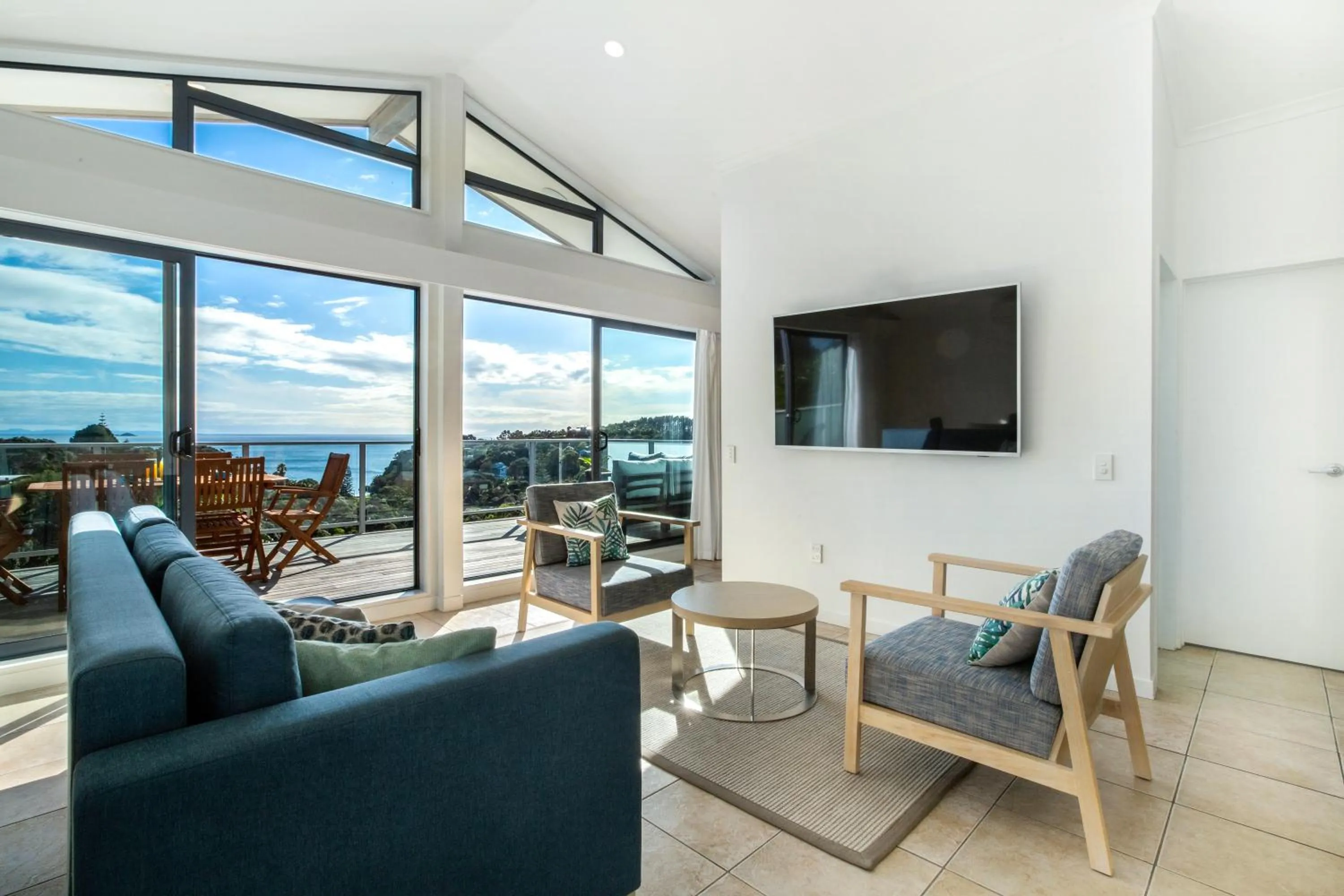 Living room in Waiheke Island Resort Conference & Accomodation Centre