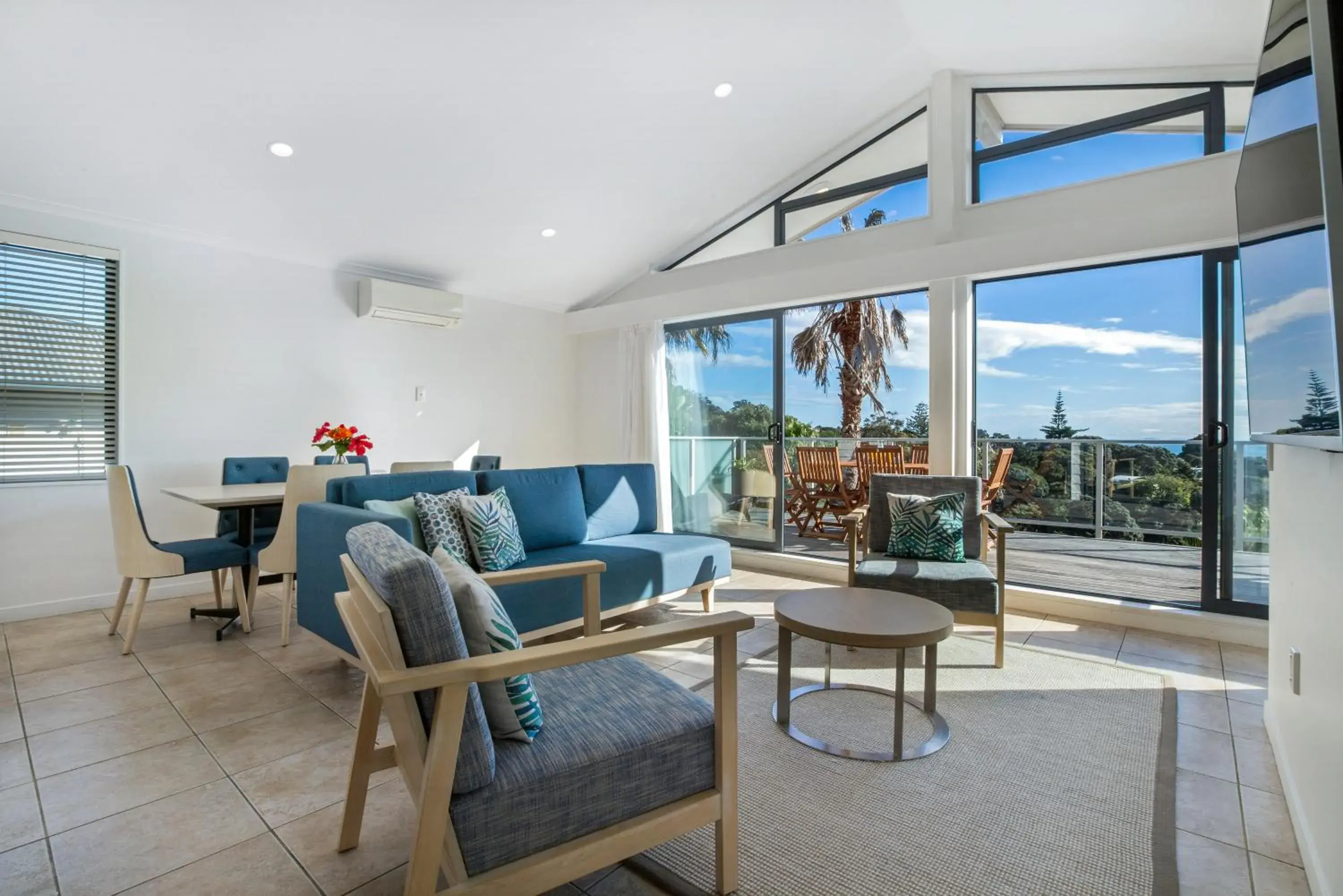 Villa with Sea View in Waiheke Island Resort Conference & Accomodation Centre Villa with Sea View in Waiheke Island Resort Conference & Accomodation Centre