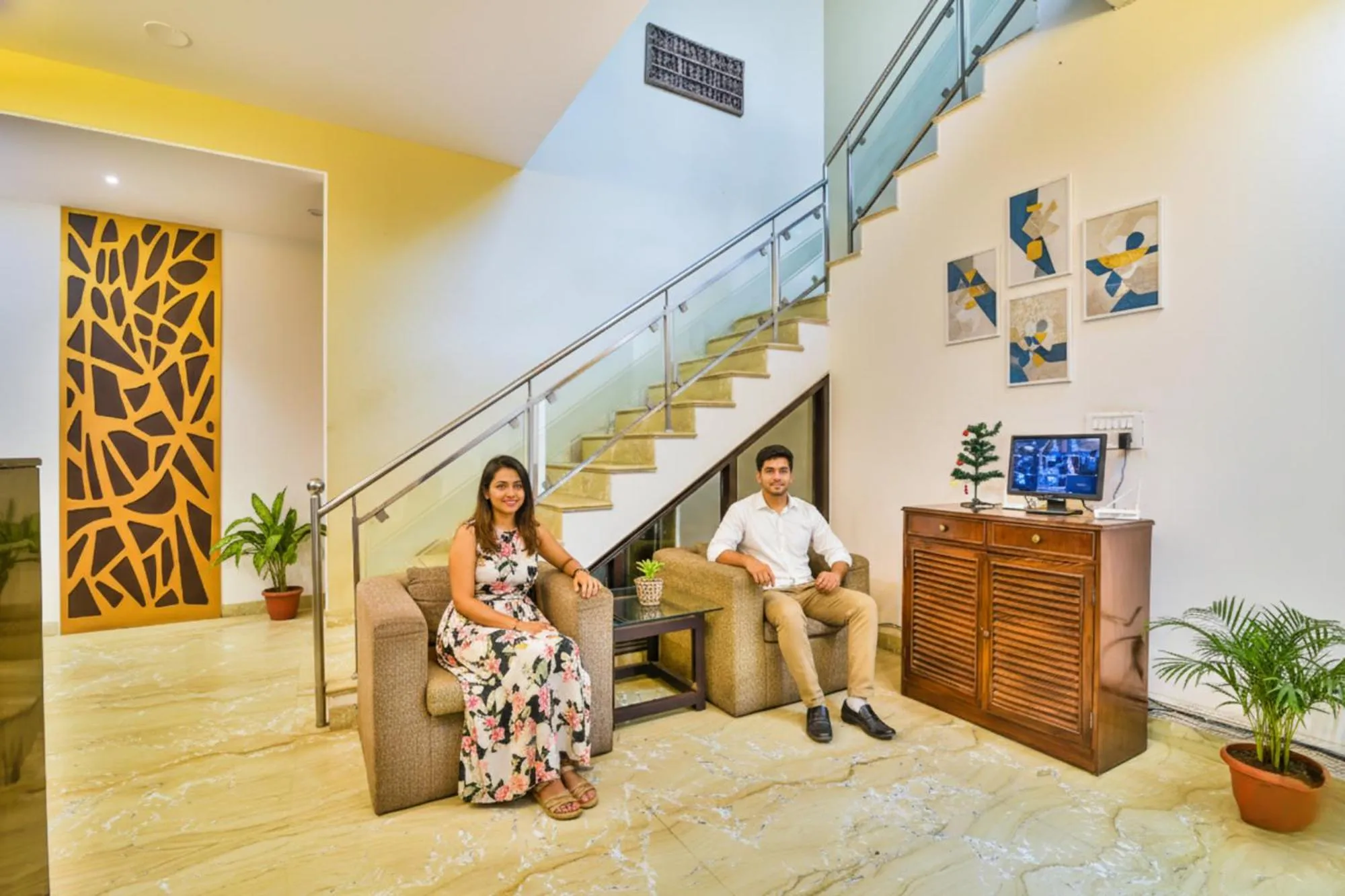 Seating area in FabHotel Rallkmas Cyber City