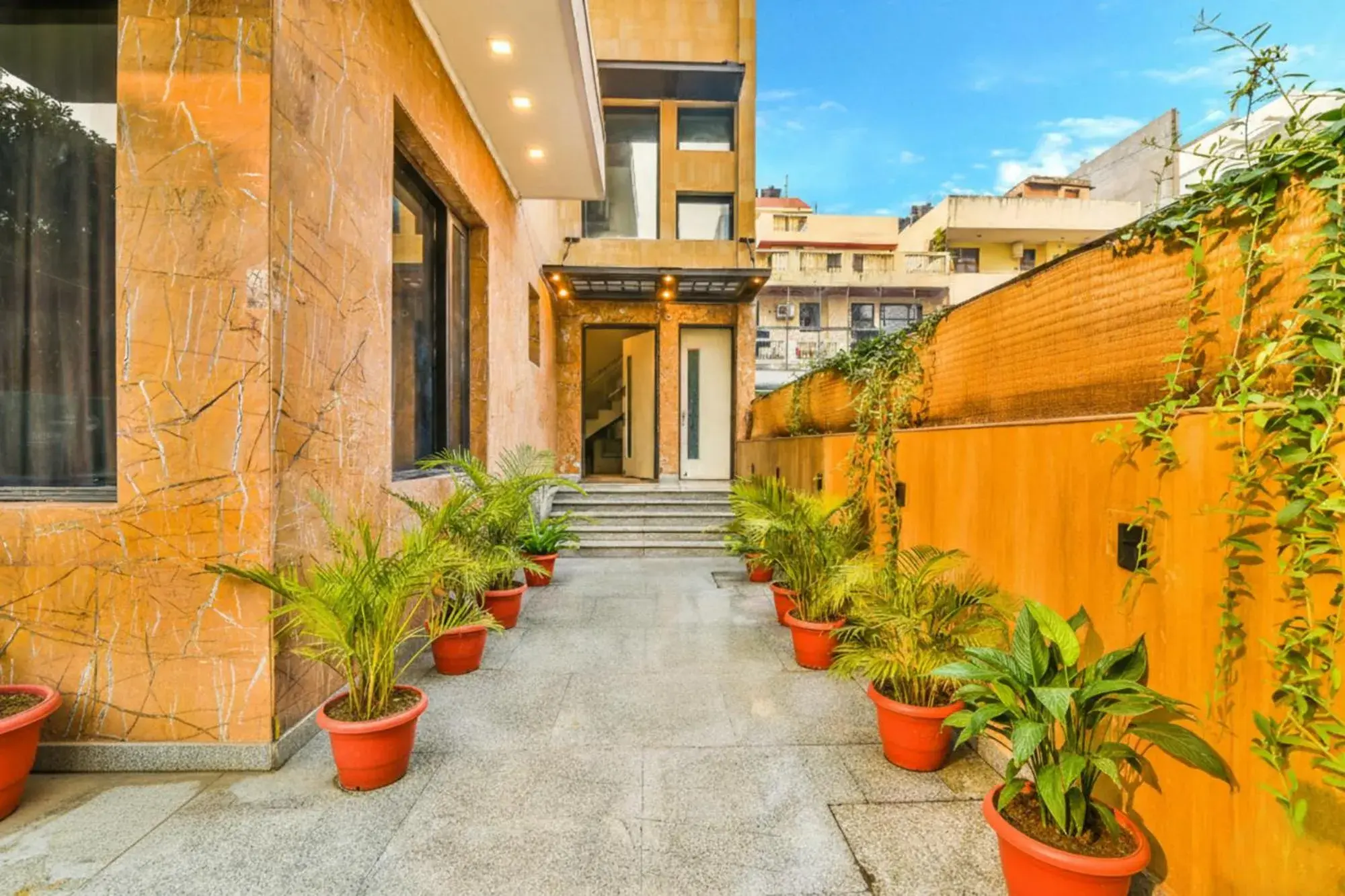 Property building in FabHotel Rallkmas Cyber City Property building in FabHotel Rallkmas Cyber City