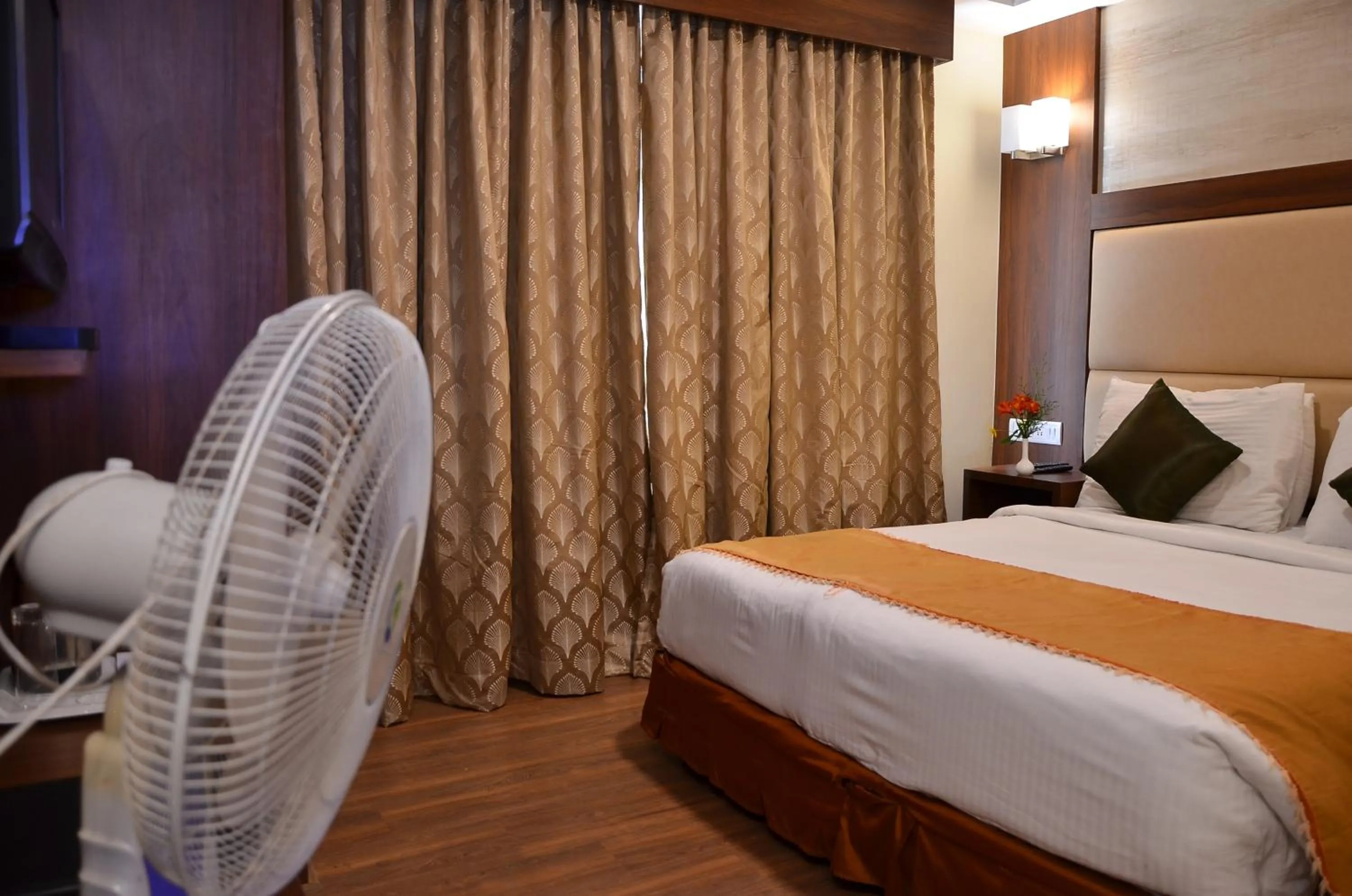 Bed in Benzz Park Family Resort Kodaikanal