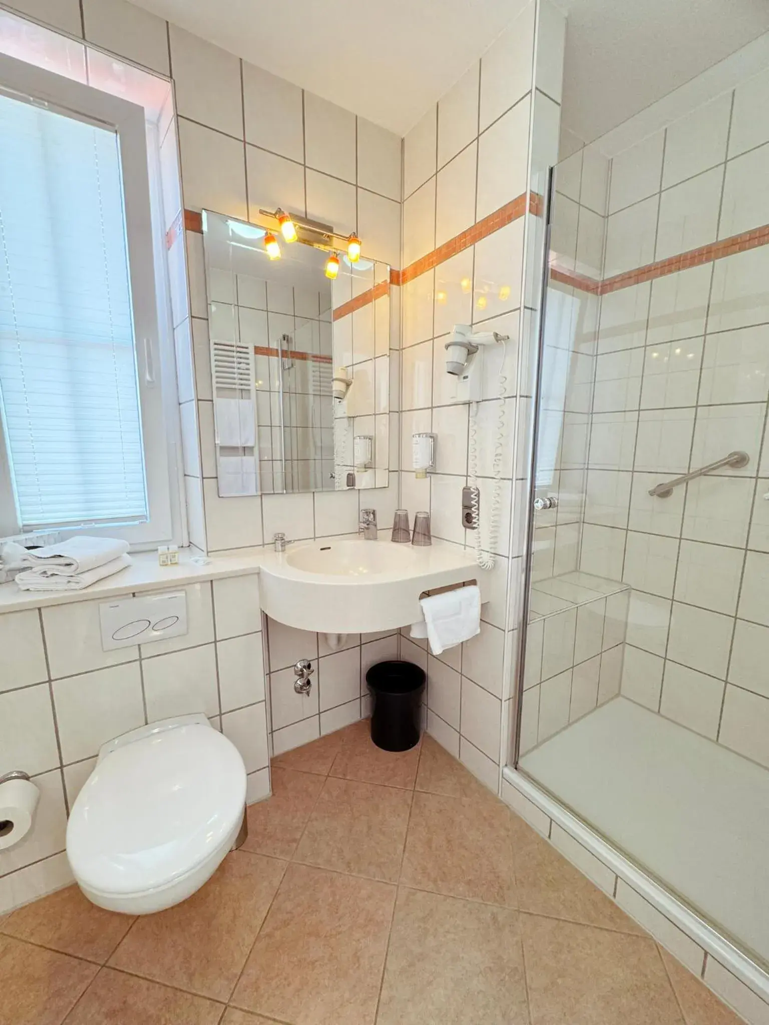 Double Room in Hotel Restaurant Thum Double Room in Hotel Restaurant Thum