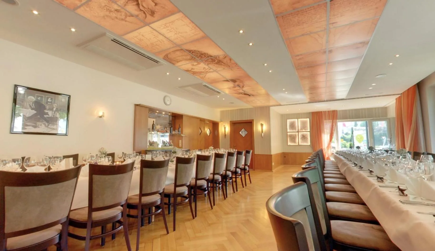 Restaurant/places to eat in Hotel Restaurant Thum