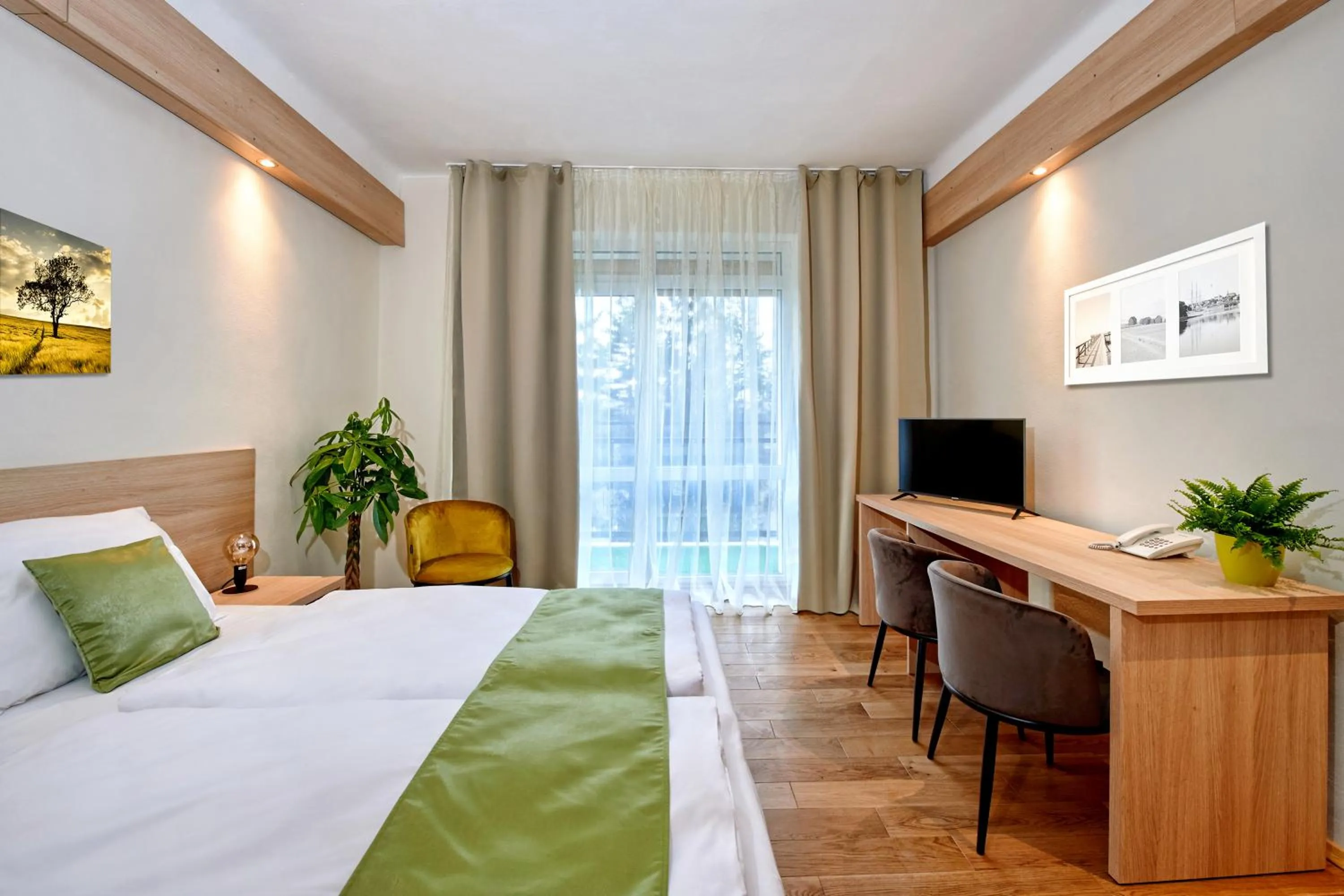 Photo of the whole room, Bed in Hotel Kochau