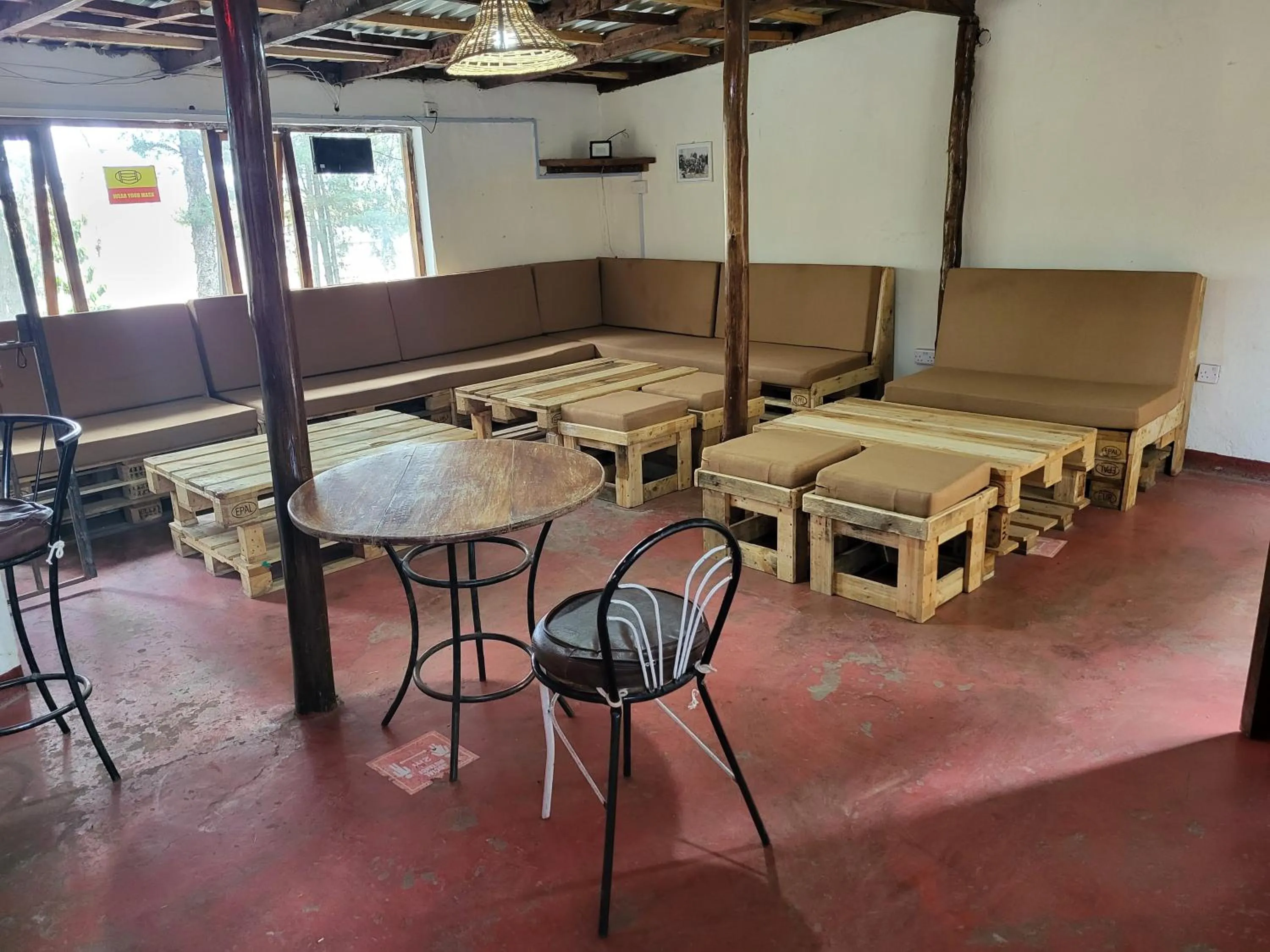 Lounge or bar in Triple Eden Resort - Naivasha