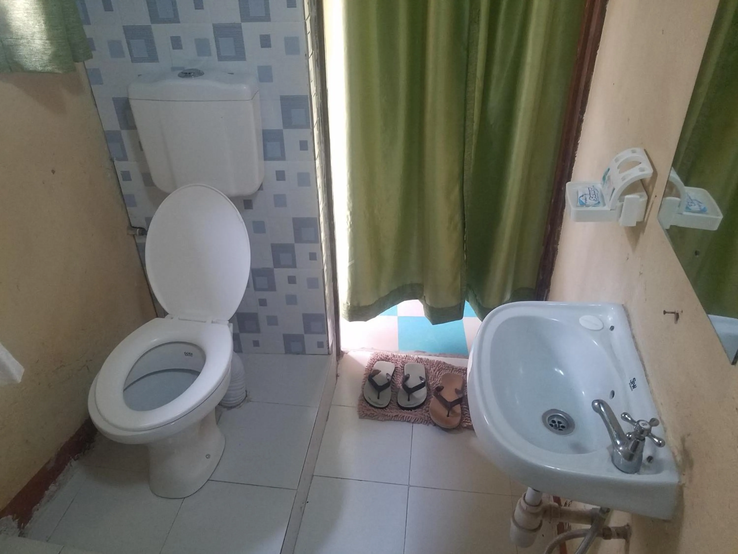 Bathroom in Triple Eden Resort - Naivasha