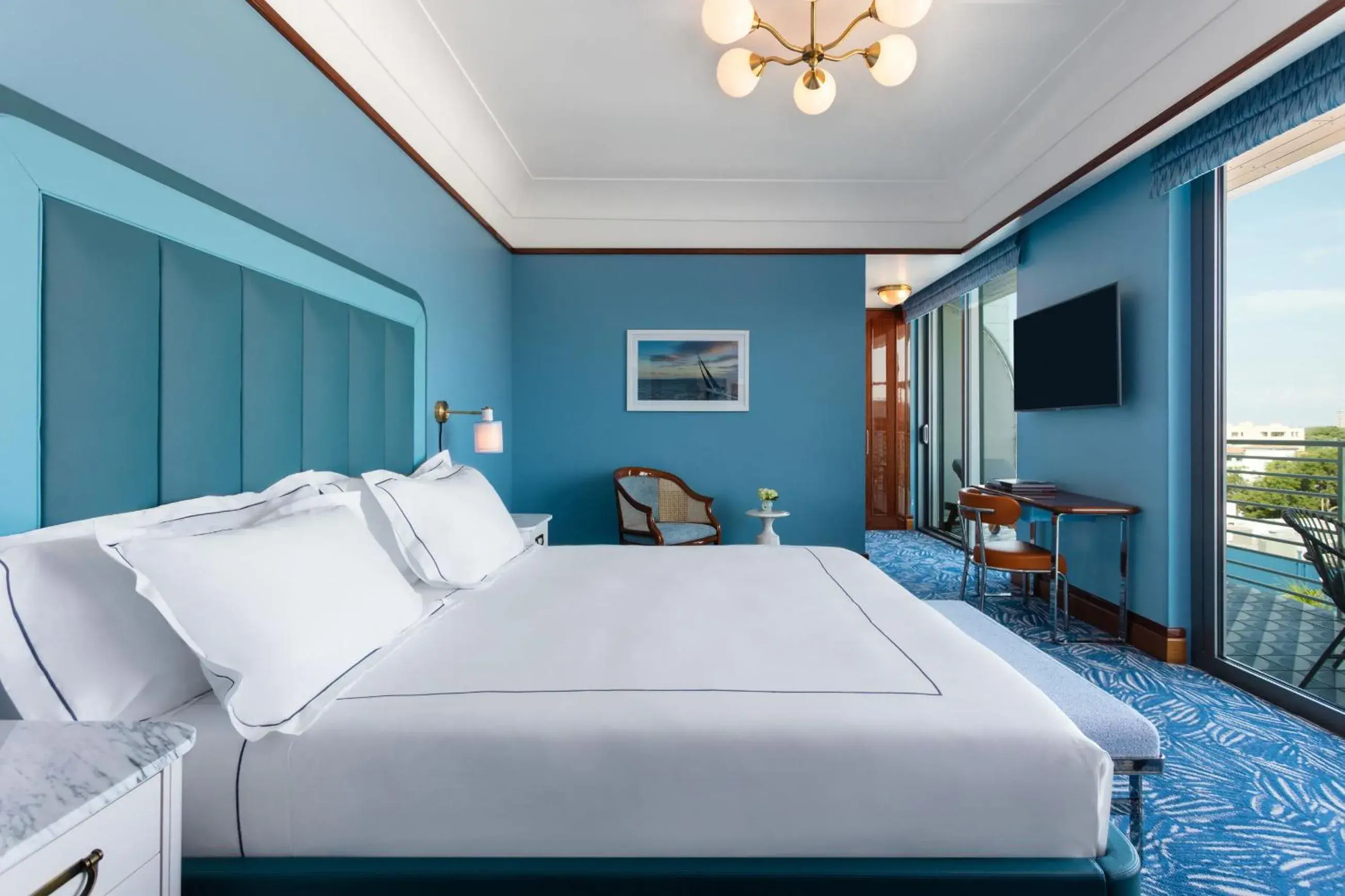 Bed in Mr. C Miami - Coconut Grove Bed in Mr. C Miami - Coconut Grove