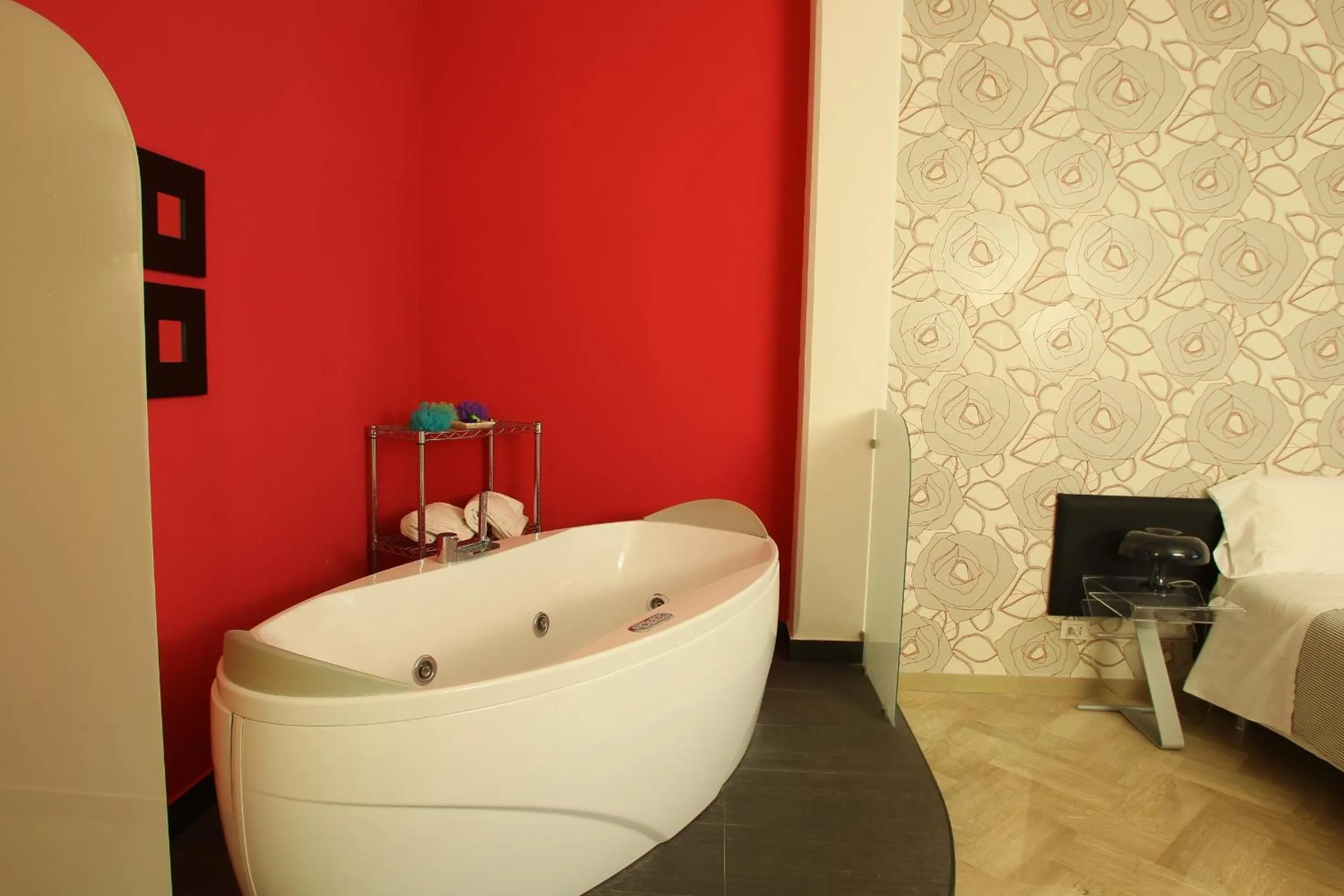 Decorative detail, Bed in Viasparano B&B