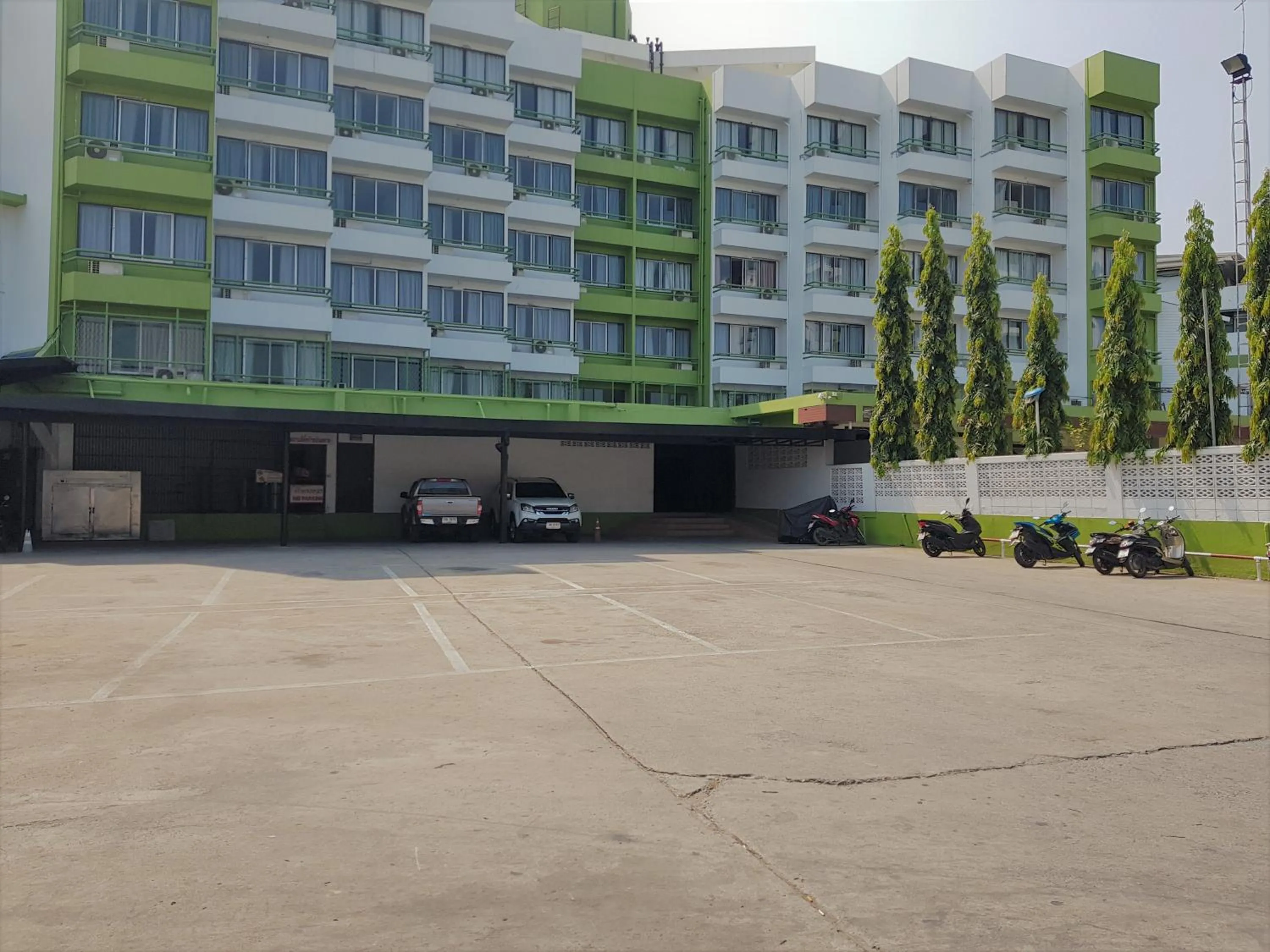 Marine Plaza Hotel Pattaya