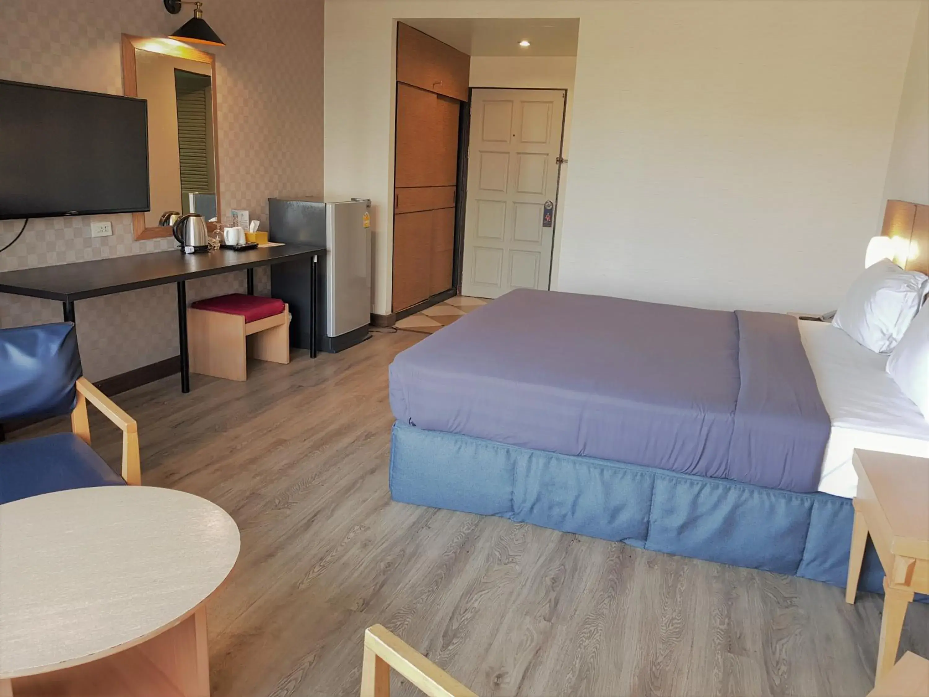 Superior Double Room - single occupancy in Marine Plaza Hotel Pattaya Superior Double Room - single occupancy in Marine Plaza Hotel Pattaya