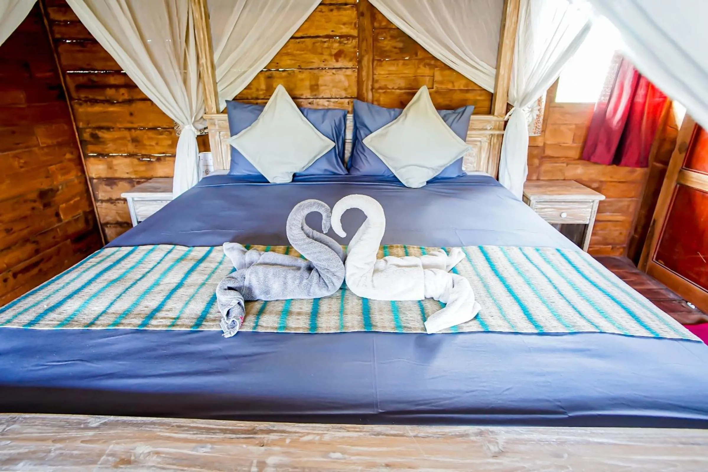 Photo of the whole room, Bed in Cening Bagus Bungalow