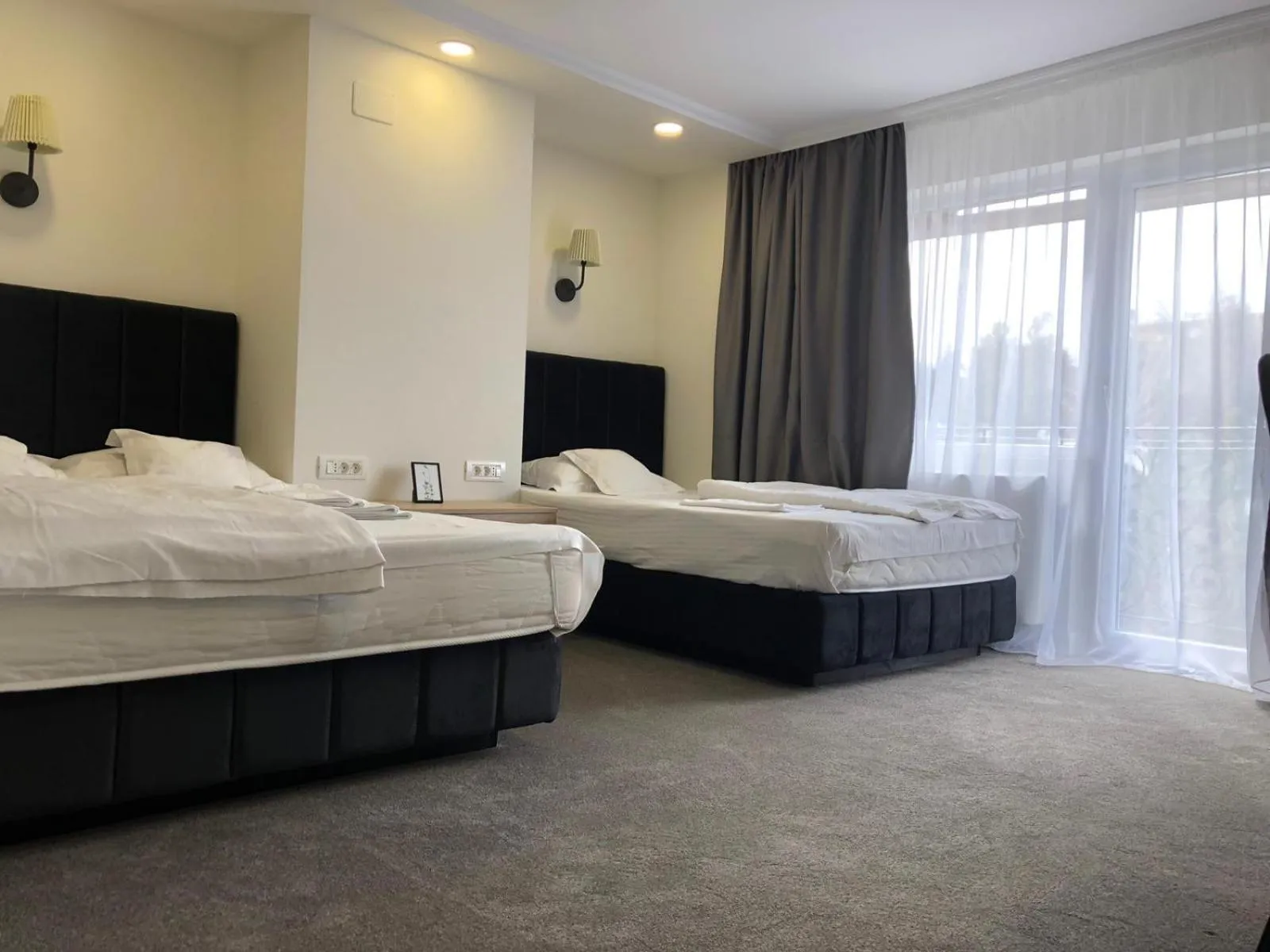 Bed in Pensiunea Ana Maria