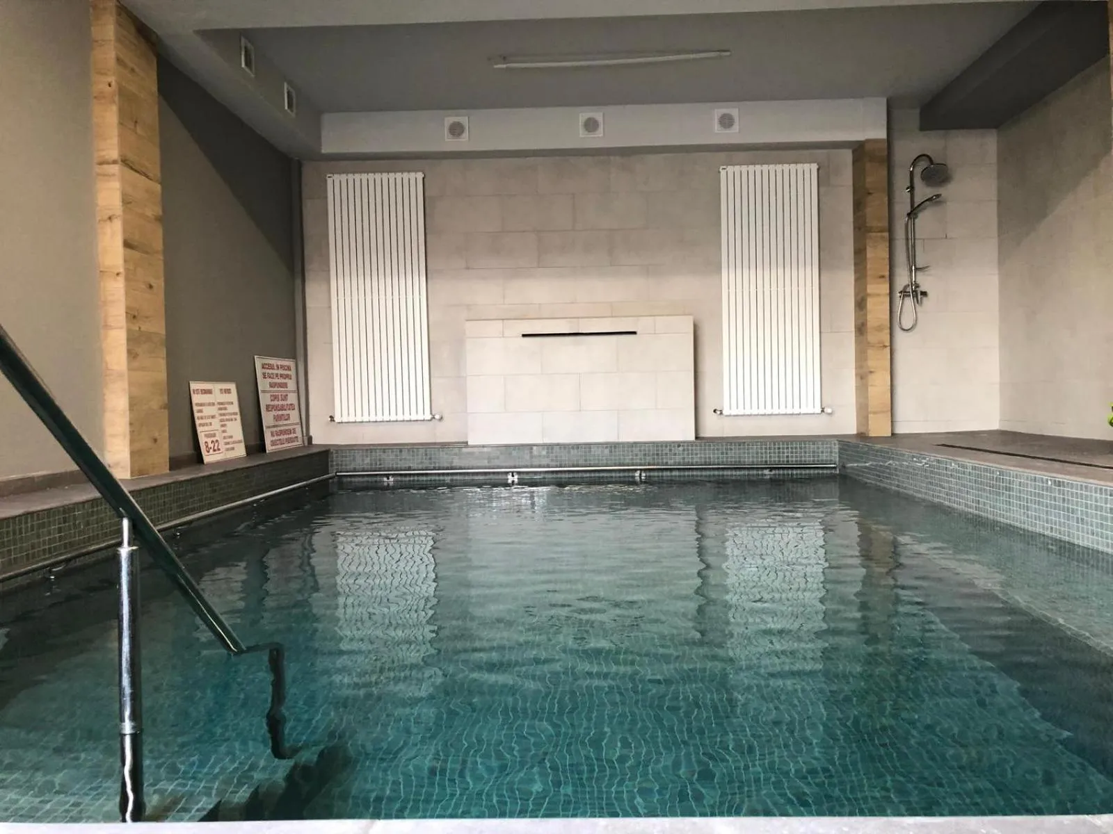 Swimming pool in Pensiunea Ana Maria