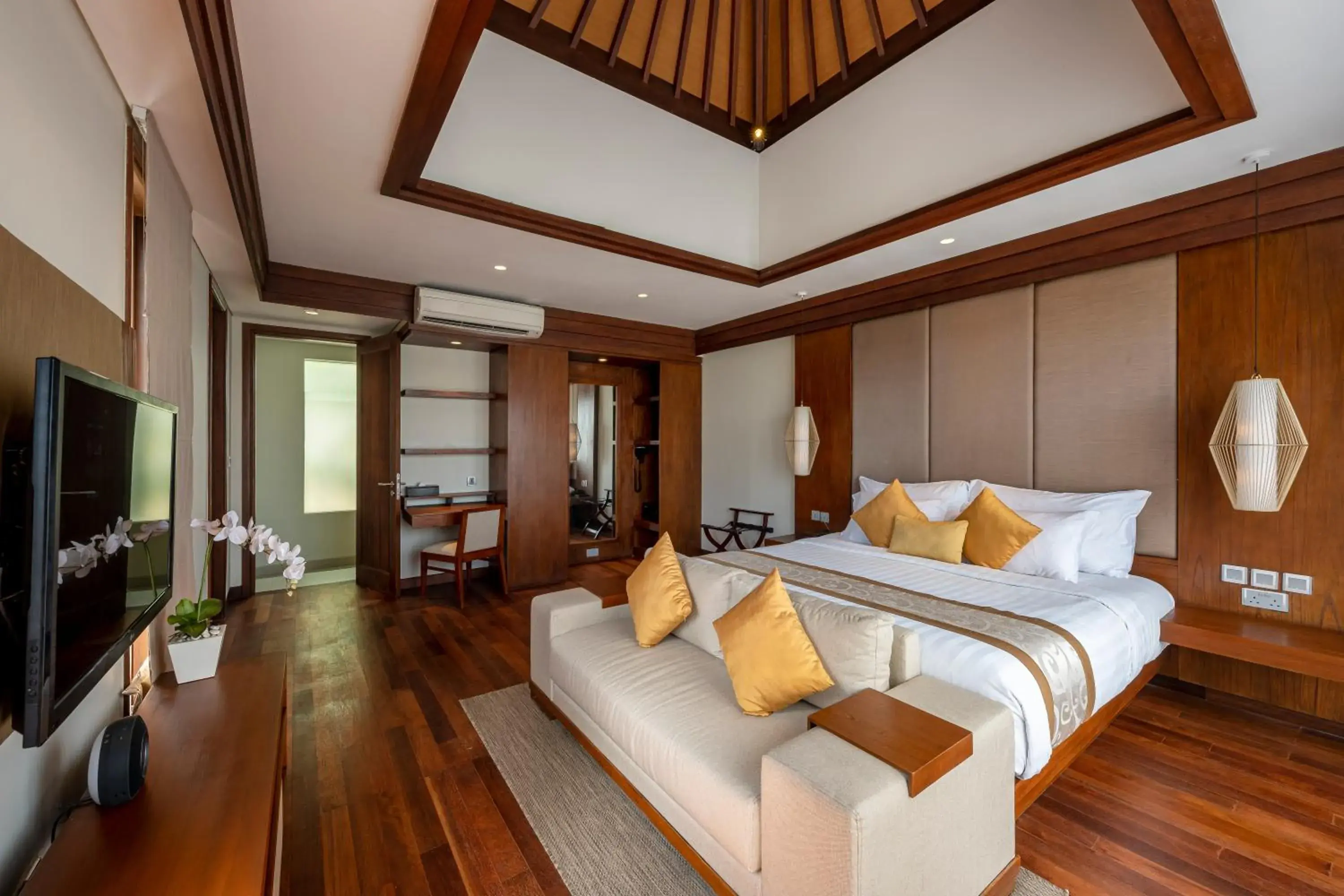 Bedroom, Bed in tanadewa Villas Nusa Dua Bali by Cross Collection Bedroom, Bed in tanadewa Villas Nusa Dua Bali by Cross Collection