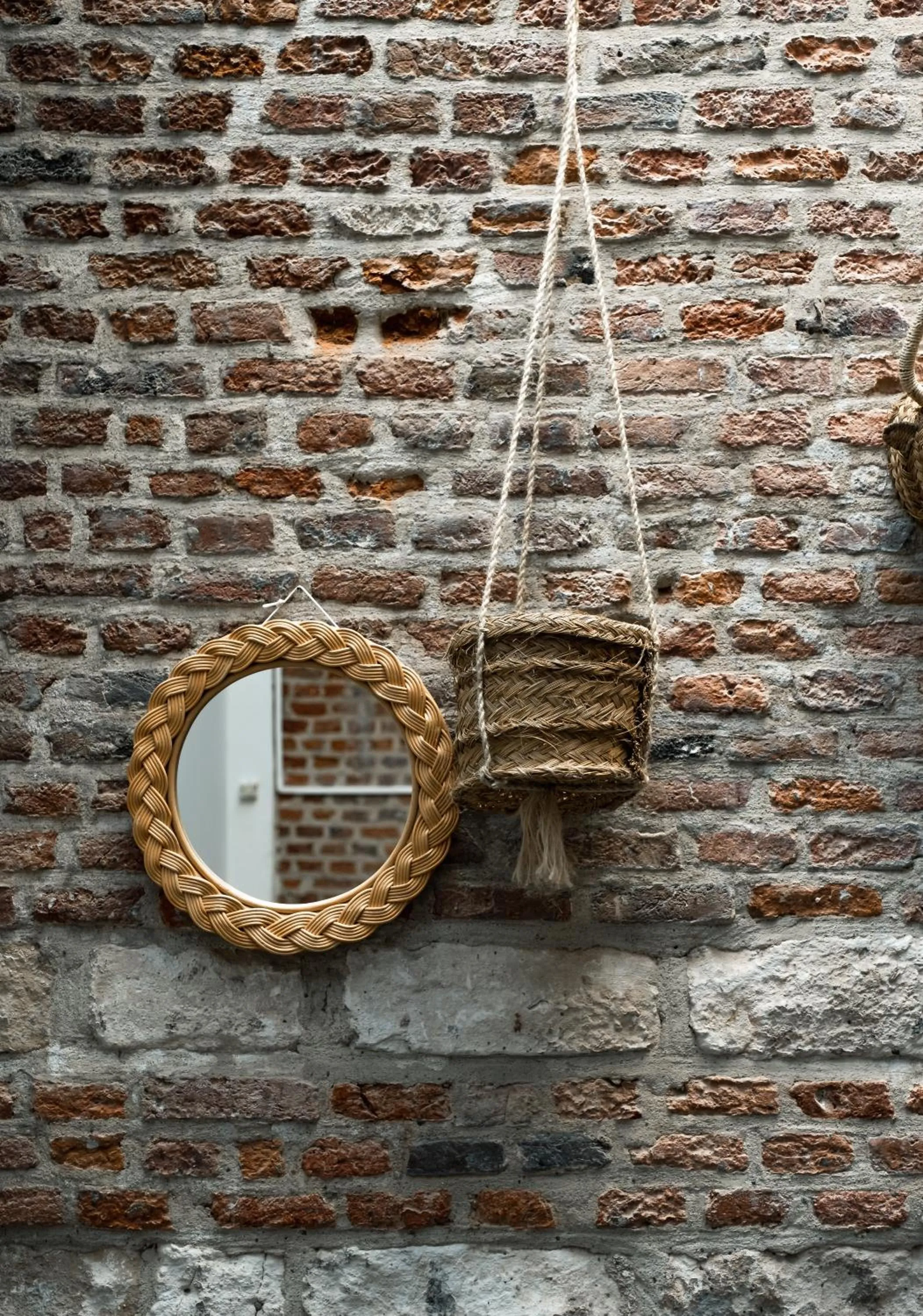 Decorative detail in The People - Lille