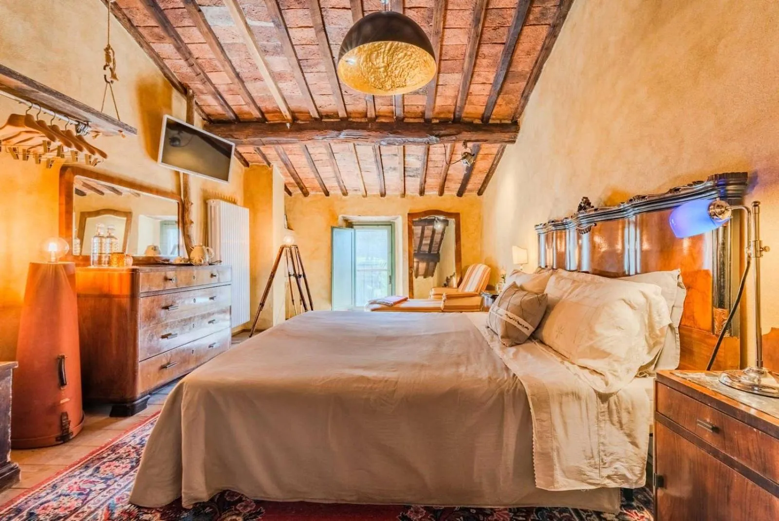 Bed in B&B Podere Camaiano