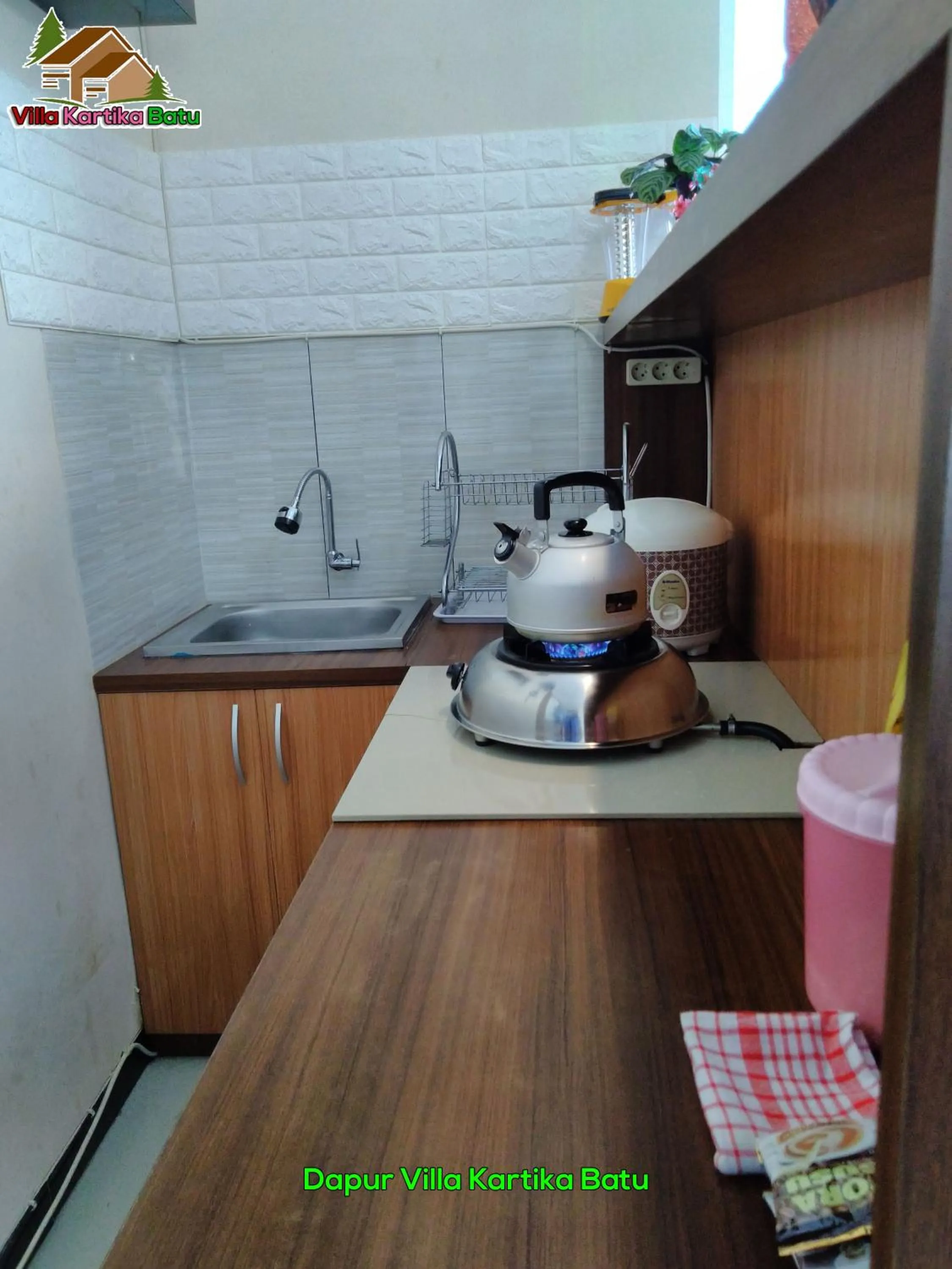 Coffee/tea facilities in Rumah Kartika Batu