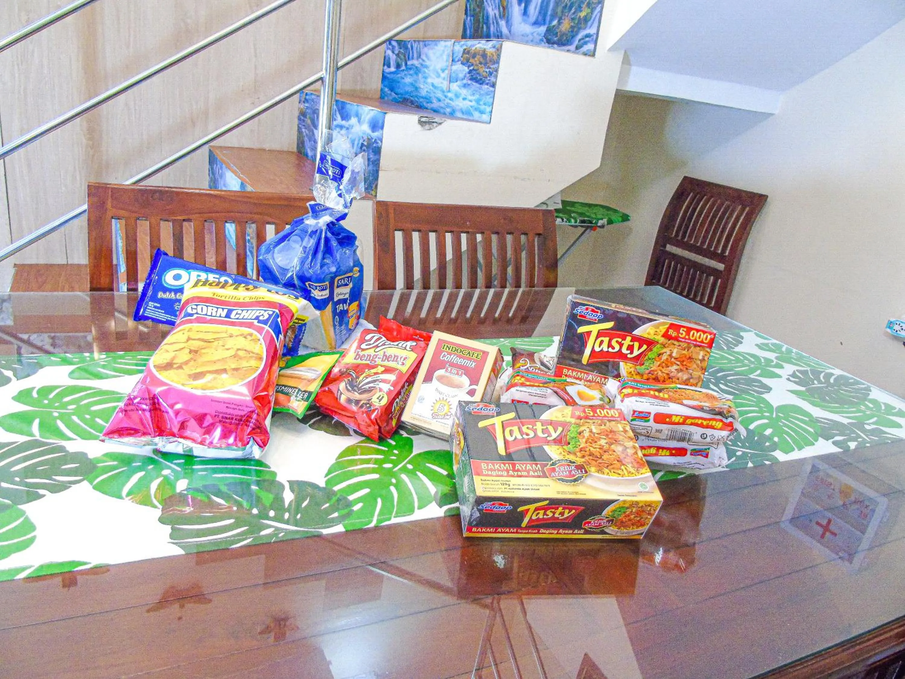 Food and drinks in Rumah Kartika Batu