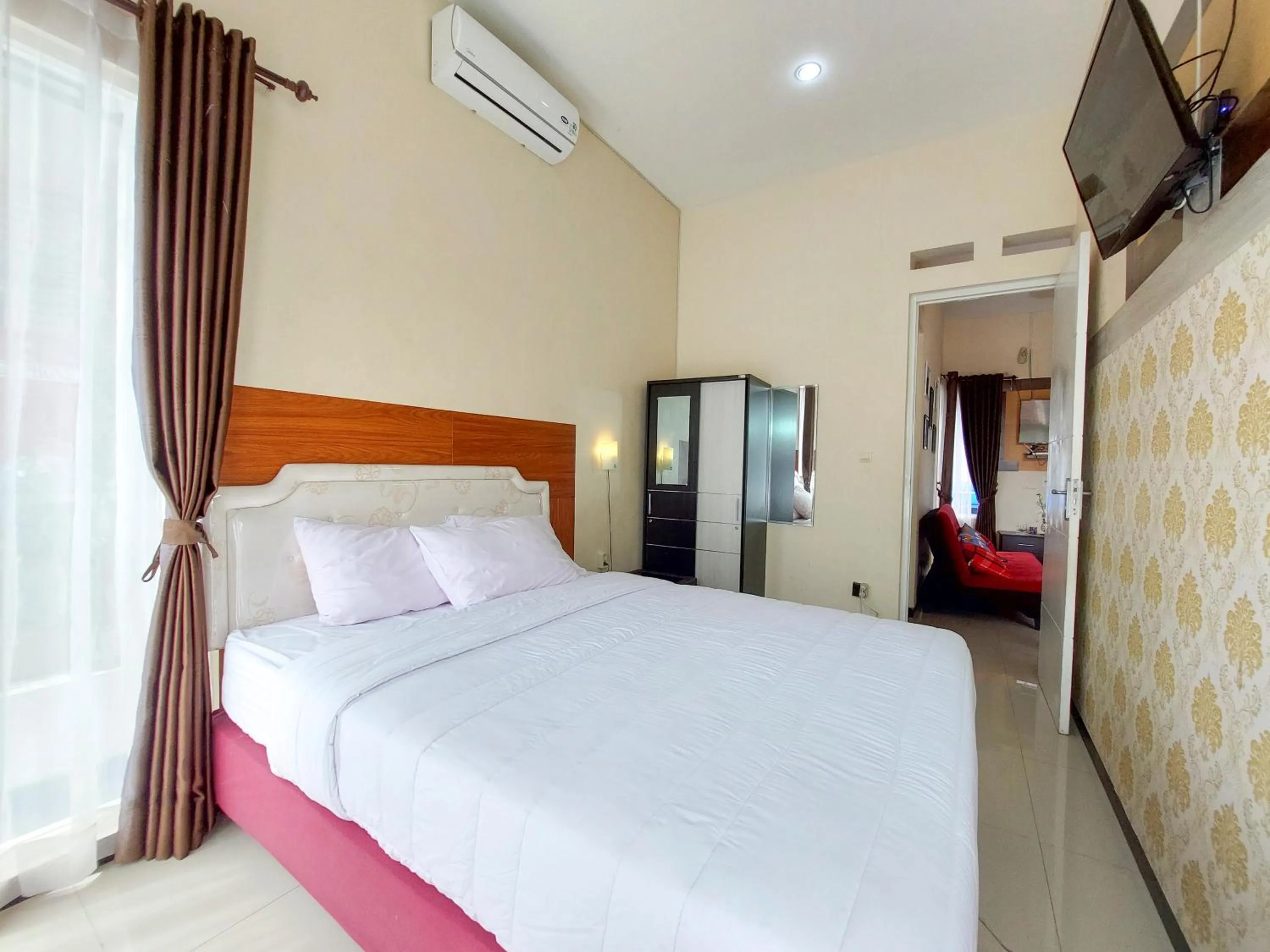 Bed in Rumah Kartika Batu