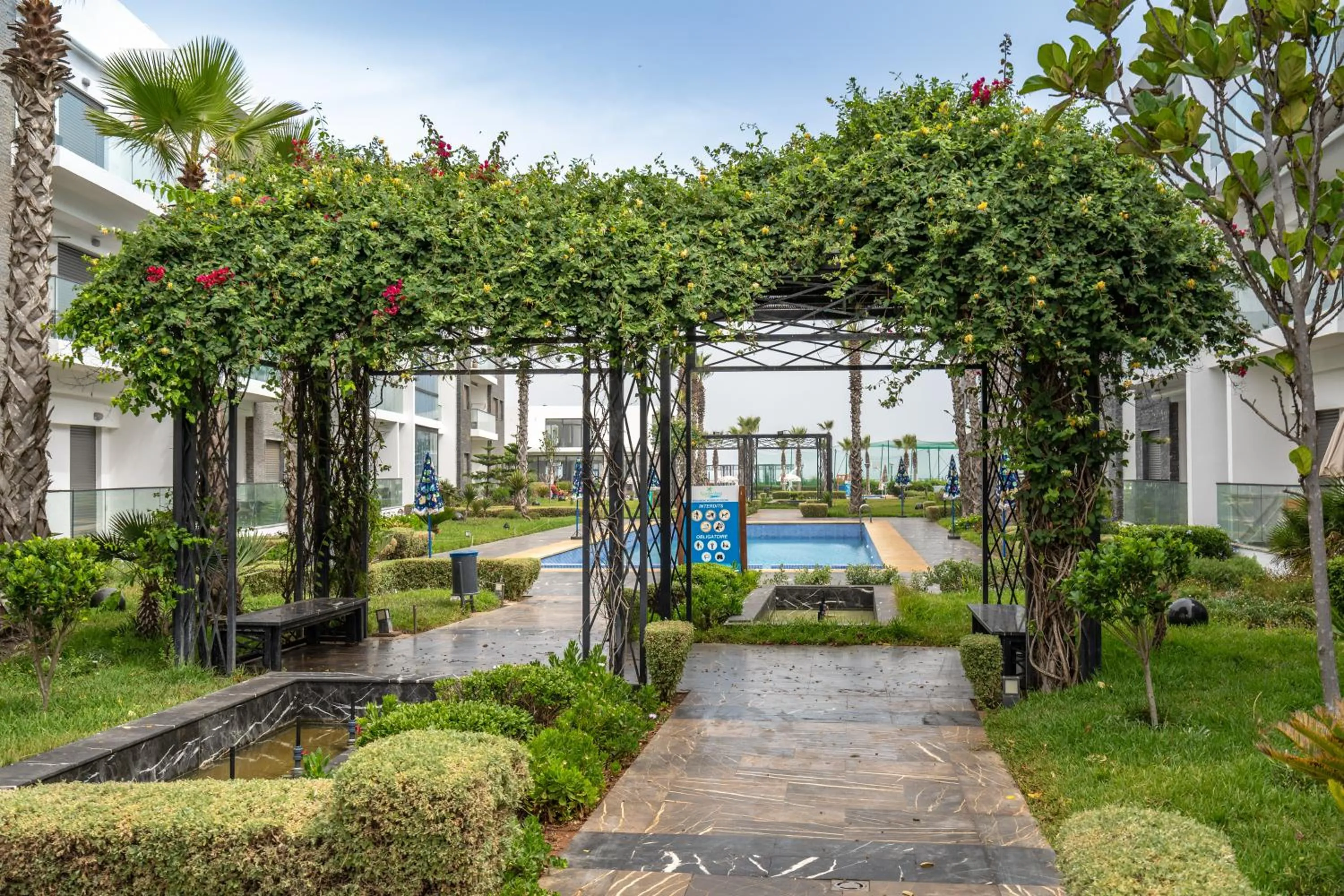 Property building in Garden Bay Appart'Hôtel