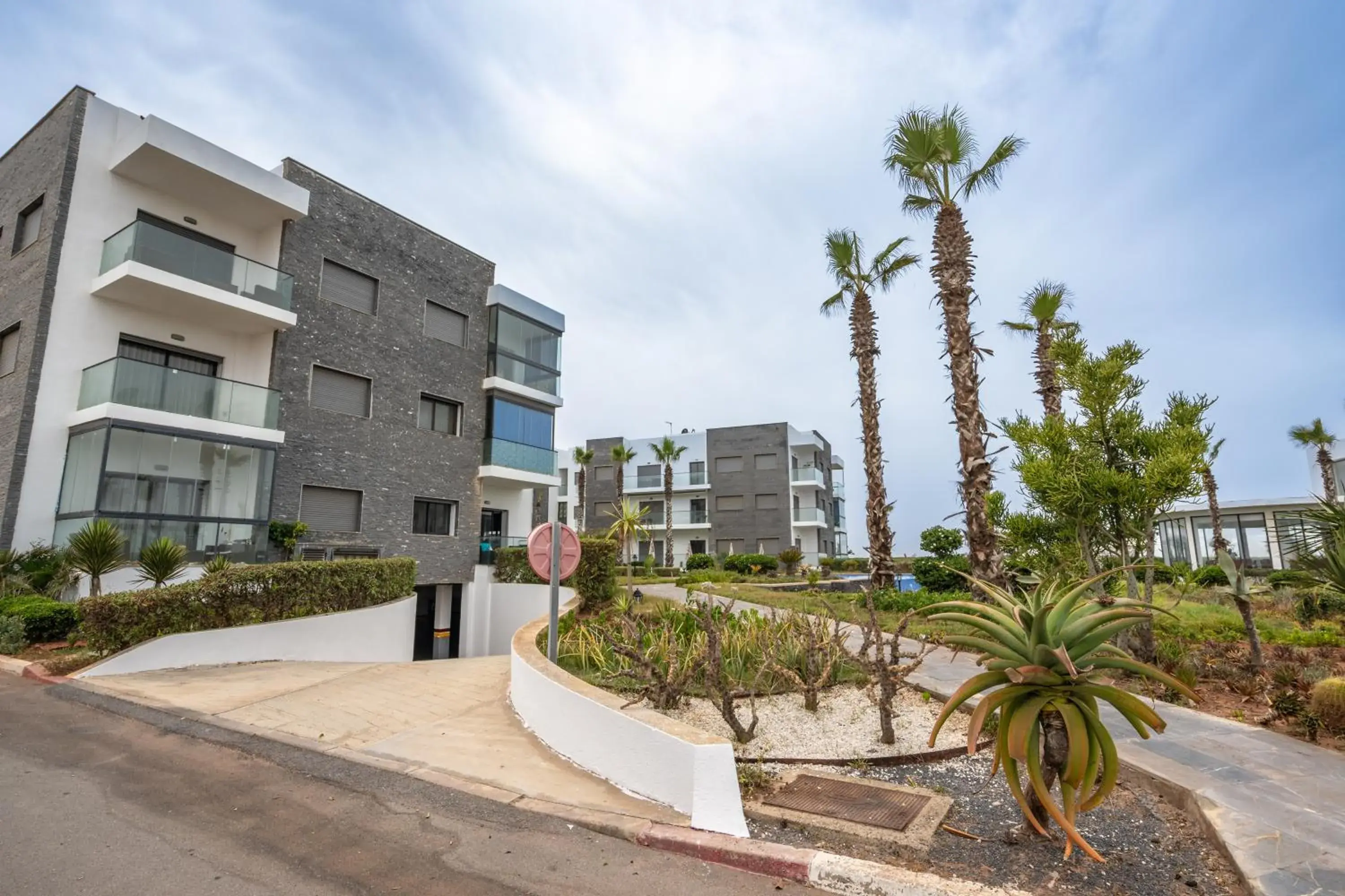 Property building in Garden Bay Appart'Hôtel Property building in Garden Bay Appart'Hôtel