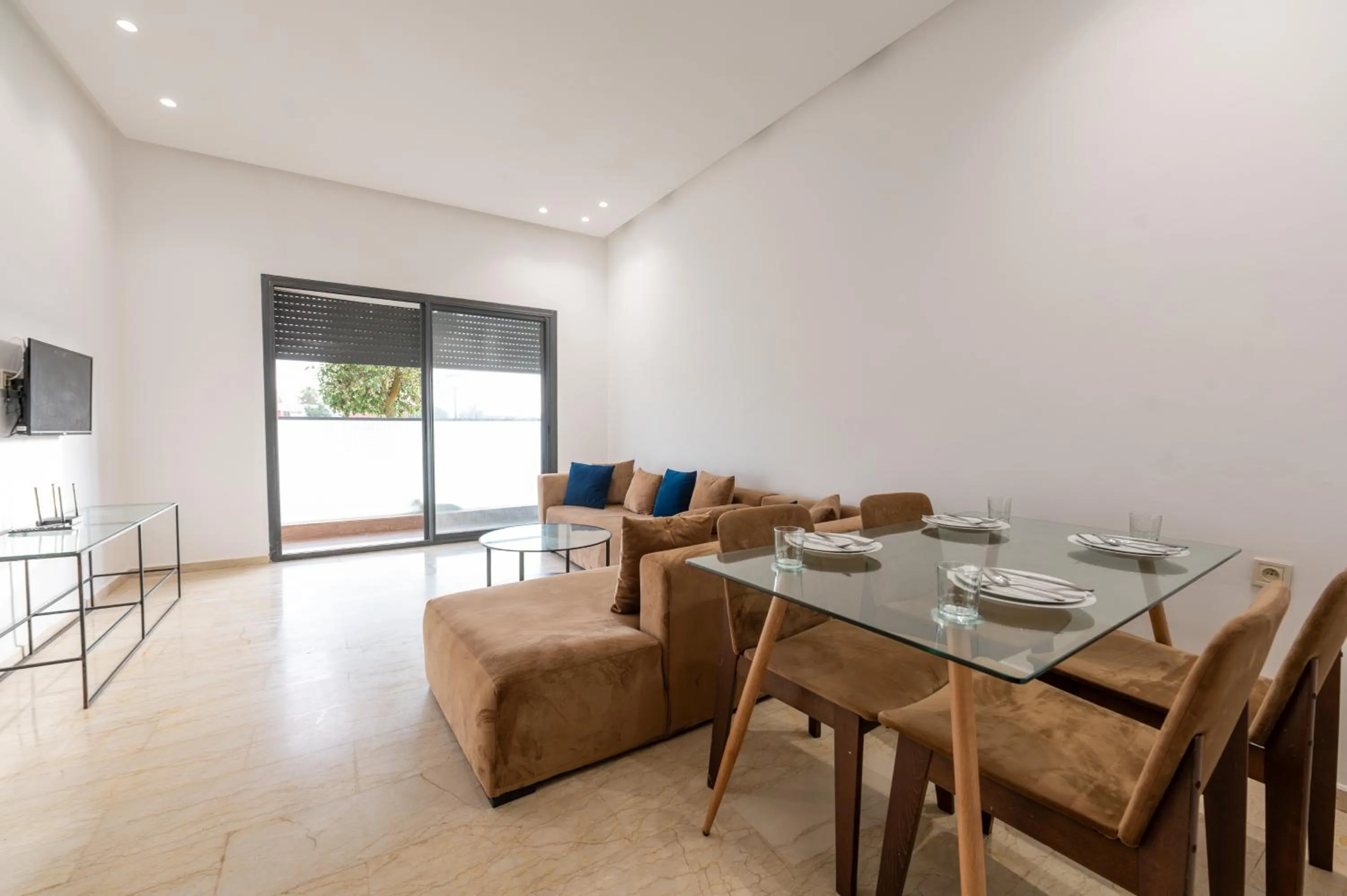 TV and multimedia in Garden Bay Appart'Hôtel