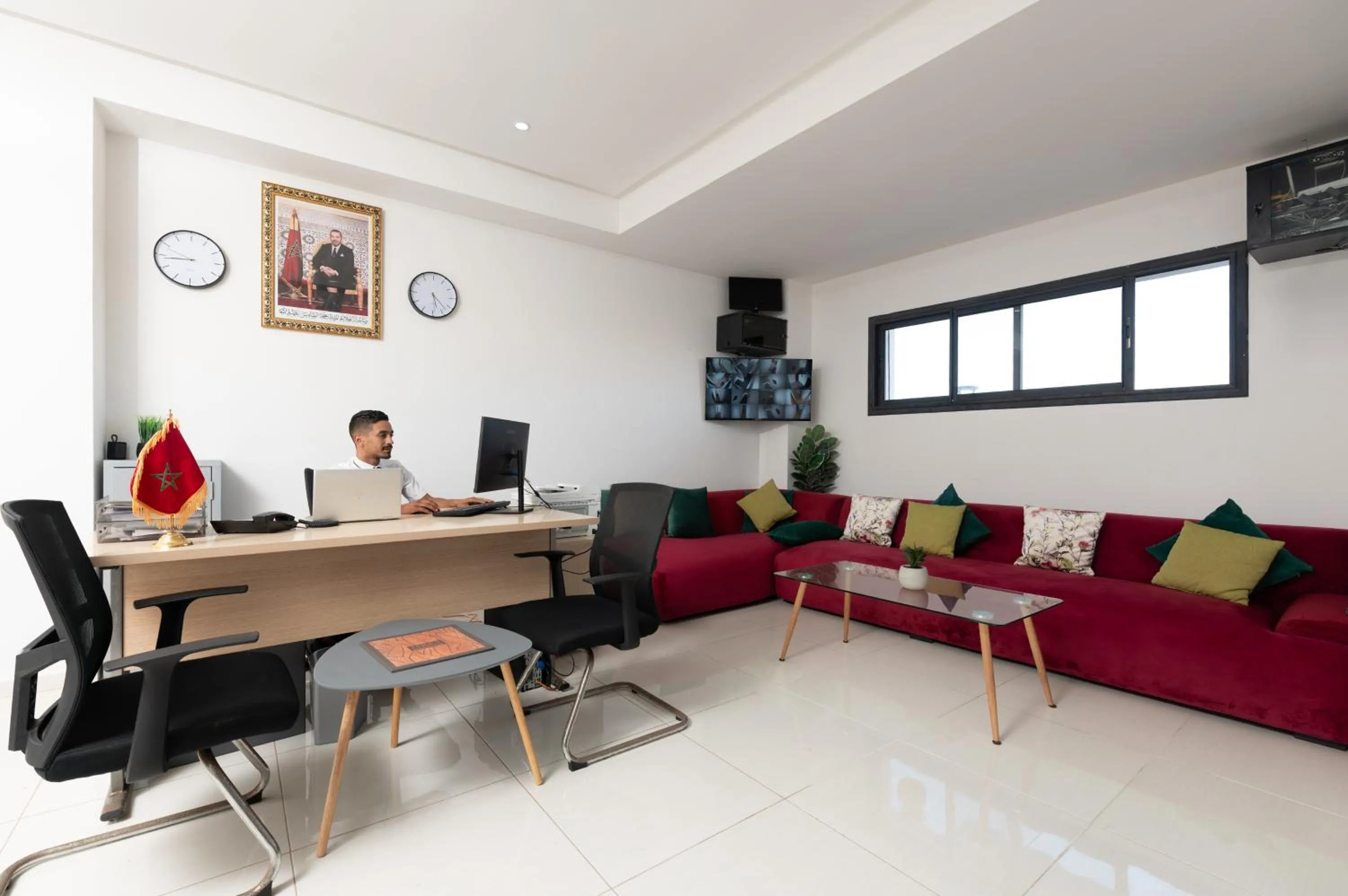 TV and multimedia in Garden Bay Appart'Hôtel